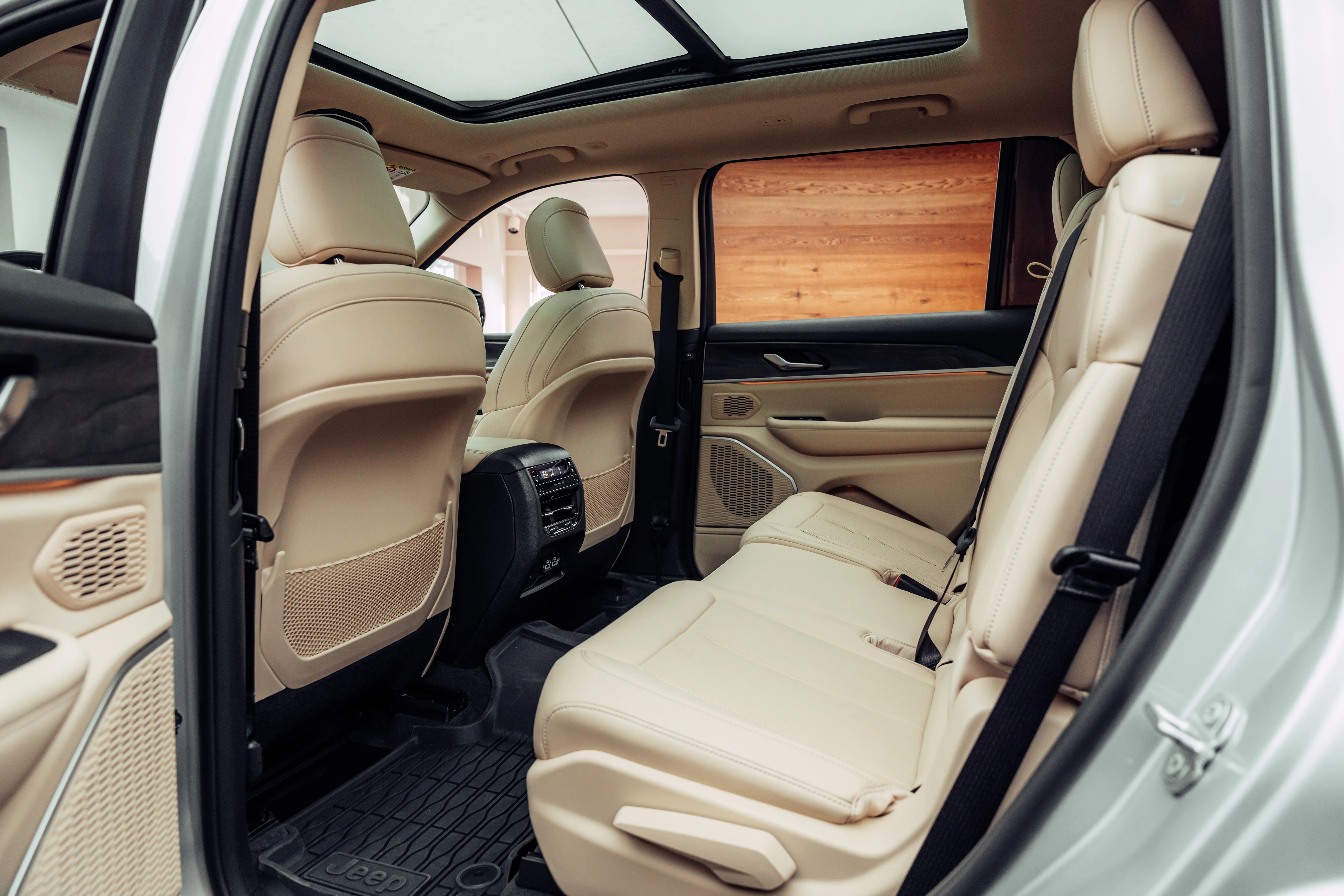 2023 Jeep Grand Cherokee L, 9/22