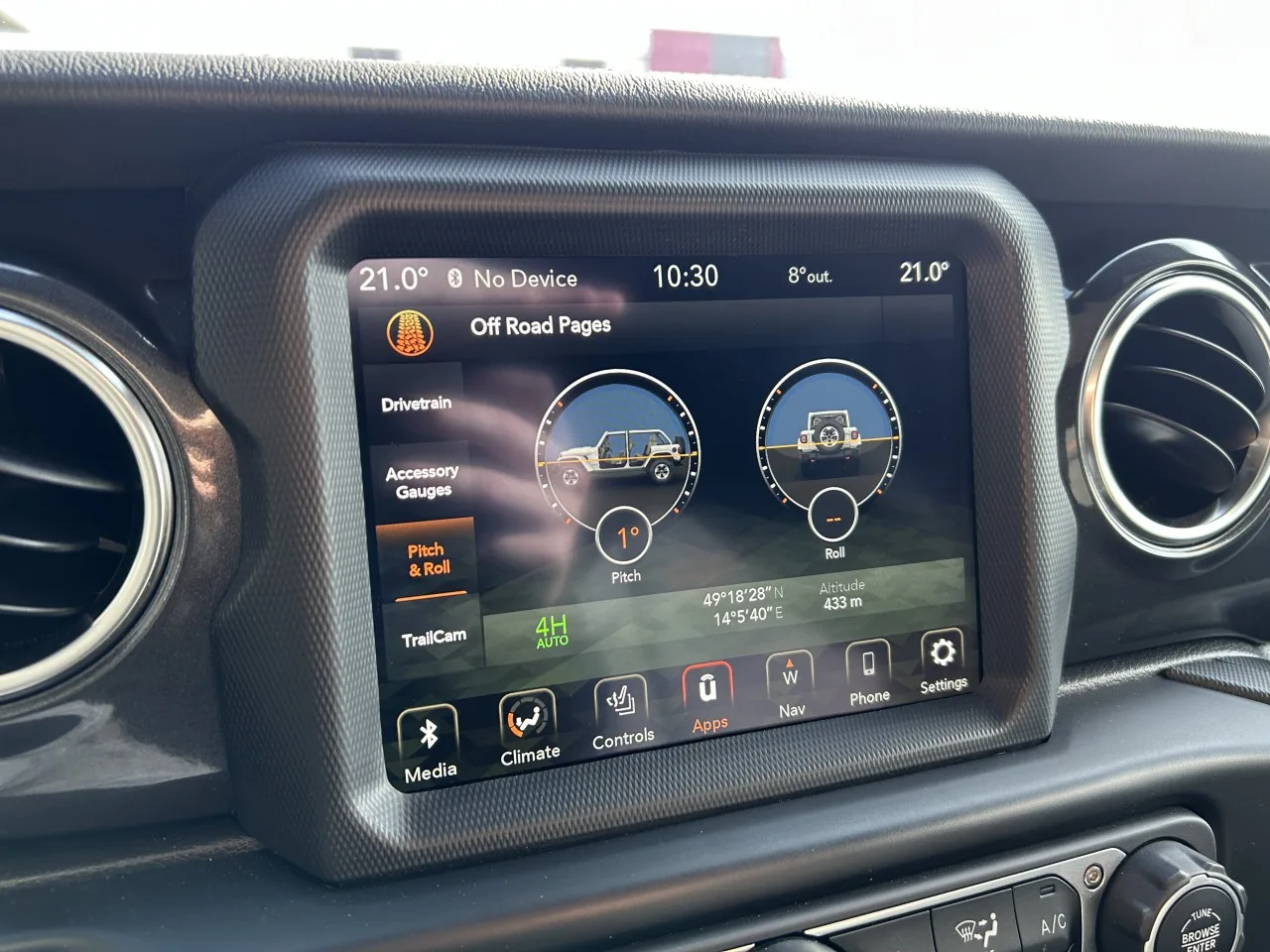 2023 Jeep Wrangler Unlimited Rubicon 392 offered by a specialist dealer in Písek, Czechia, photo 20 of 35
