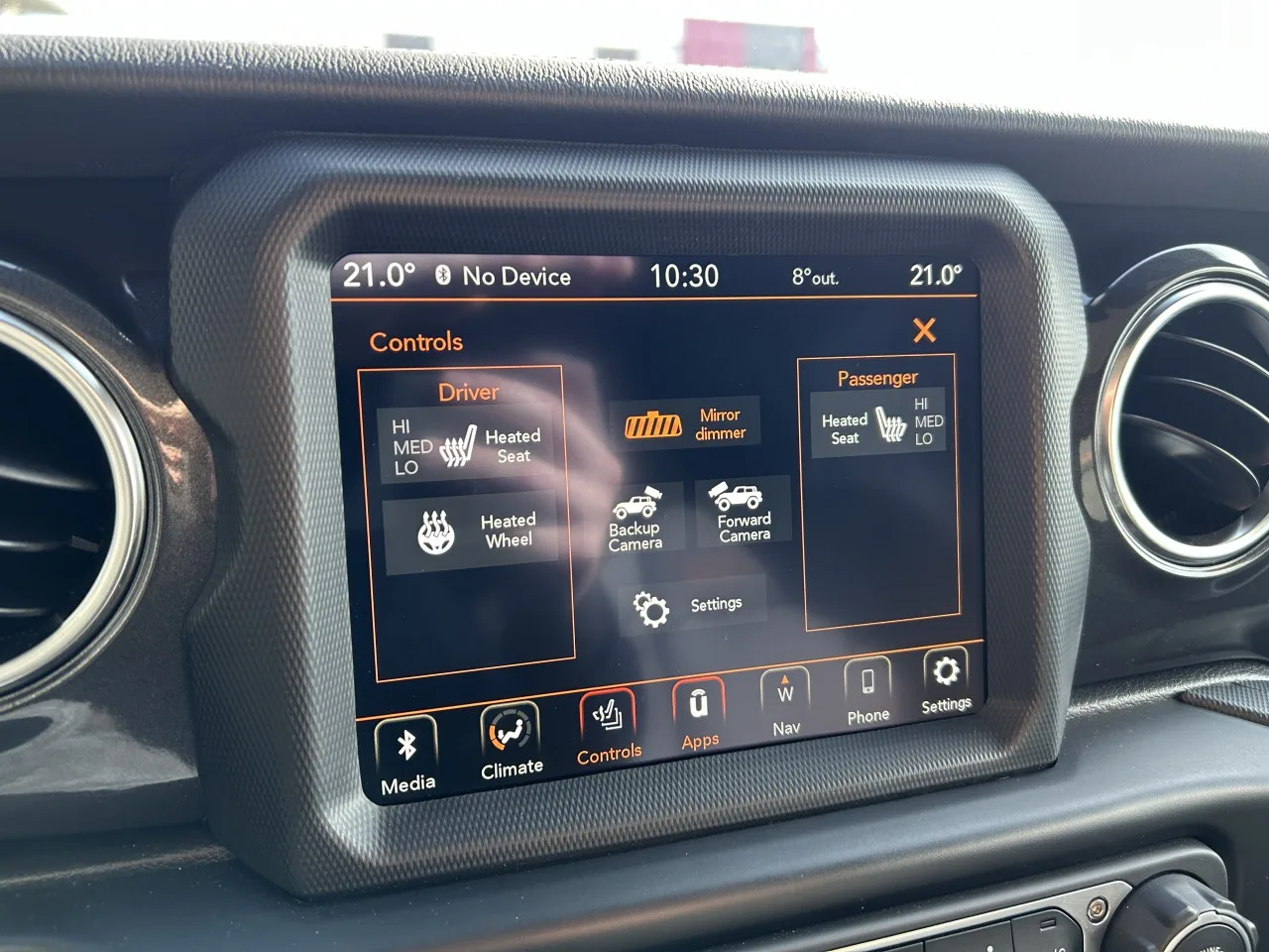 2023 Jeep Wrangler Unlimited Rubicon 392 offered by a specialist dealer in Písek, Czechia, photo 21 of 35