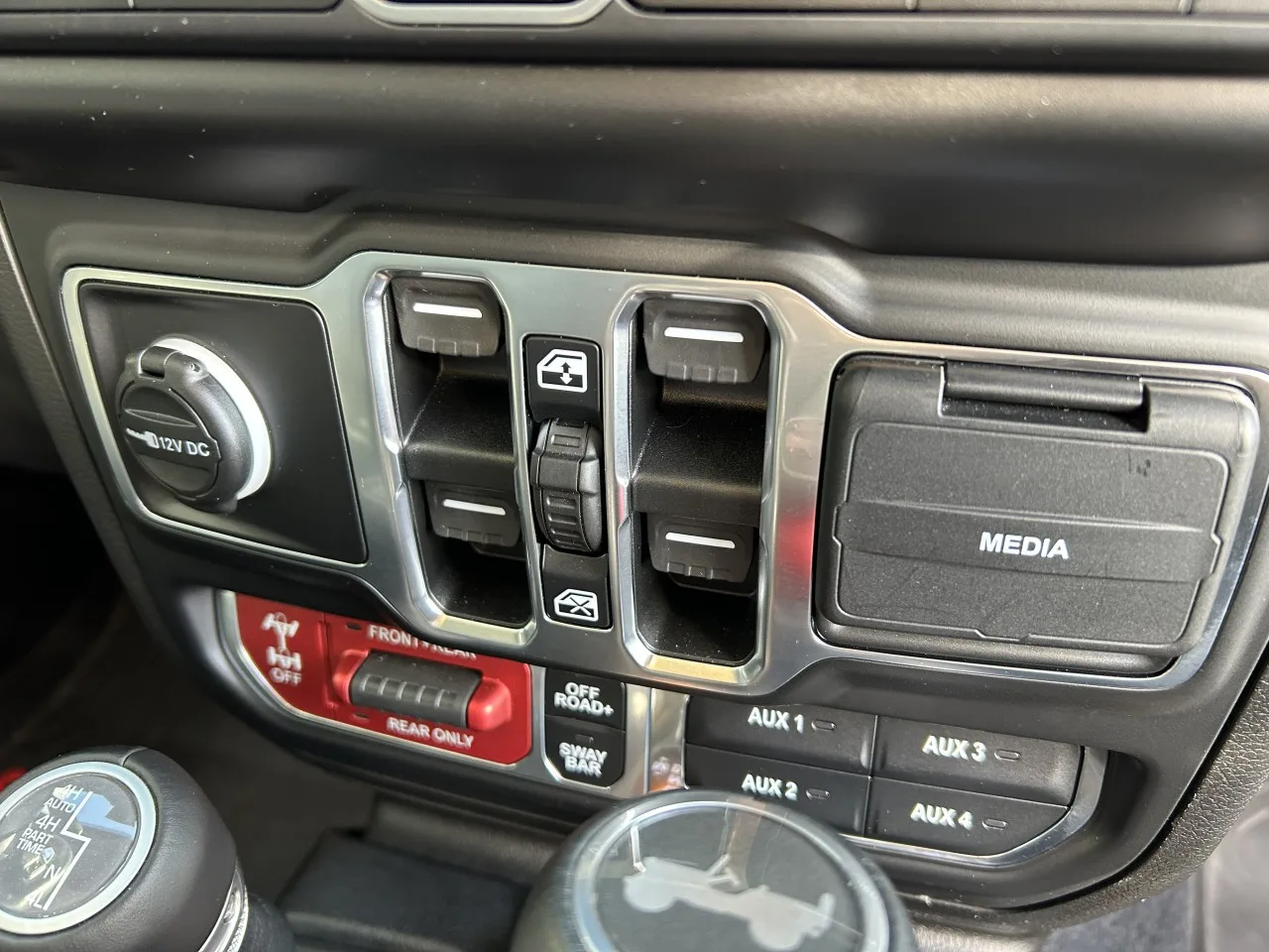 2023 Jeep Wrangler Unlimited Rubicon 392 offered by a specialist dealer in Písek, Czechia, photo 25 of 35