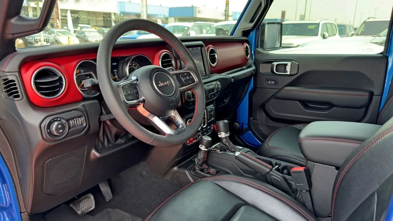 2023 Jeep Wrangler Unlimited Rubicon offered by a specialist dealer in Dubai, United Arab Emirates, photo 8 of 13