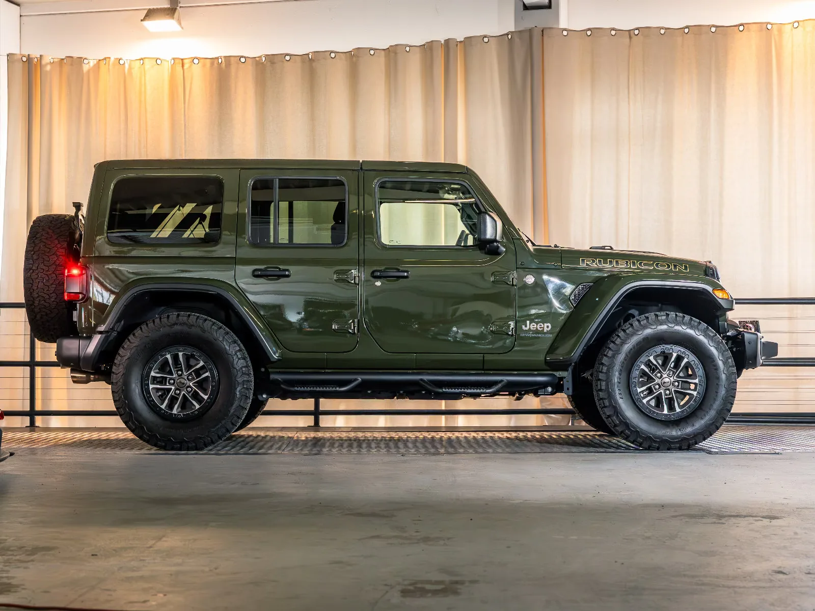 2023 Jeep Wrangler Unlimited Rubicon, 3/30