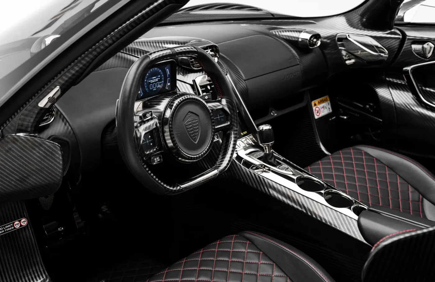 2023 Koenigsegg Jesko Attack angeboten von einem Fachhändler in Dubai, Vereinigte Arabische Emirate, Foto 5 von 10