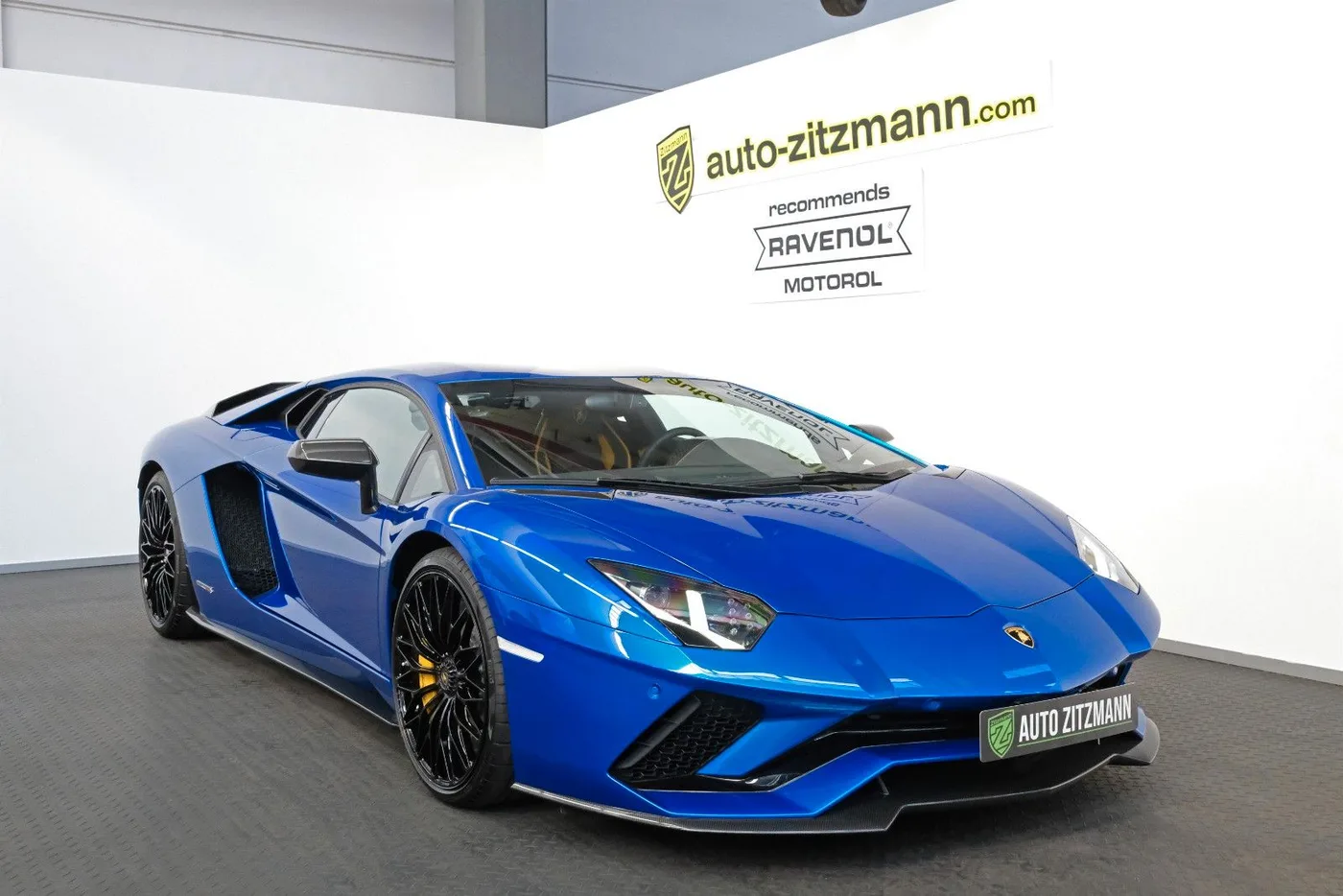 2023 Lamborghini Aventador S angeboten von einem Fachhändler in Nuremberg, Deutschland, Foto 5 von 15