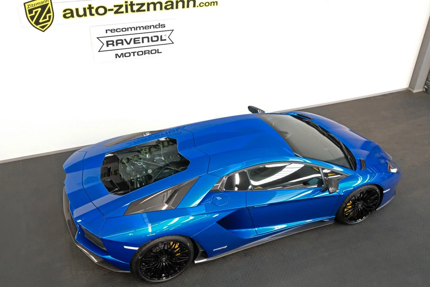 2023 Lamborghini Aventador S angeboten von einem Fachhändler in Nuremberg, Deutschland, Foto 7 von 15