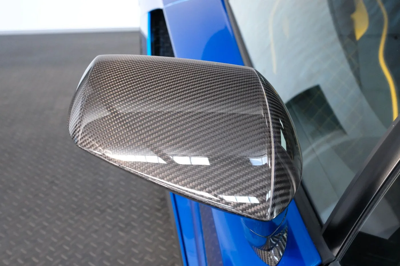 2023 Lamborghini Aventador S angeboten von einem Fachhändler in Nuremberg, Deutschland, Foto 13 von 15