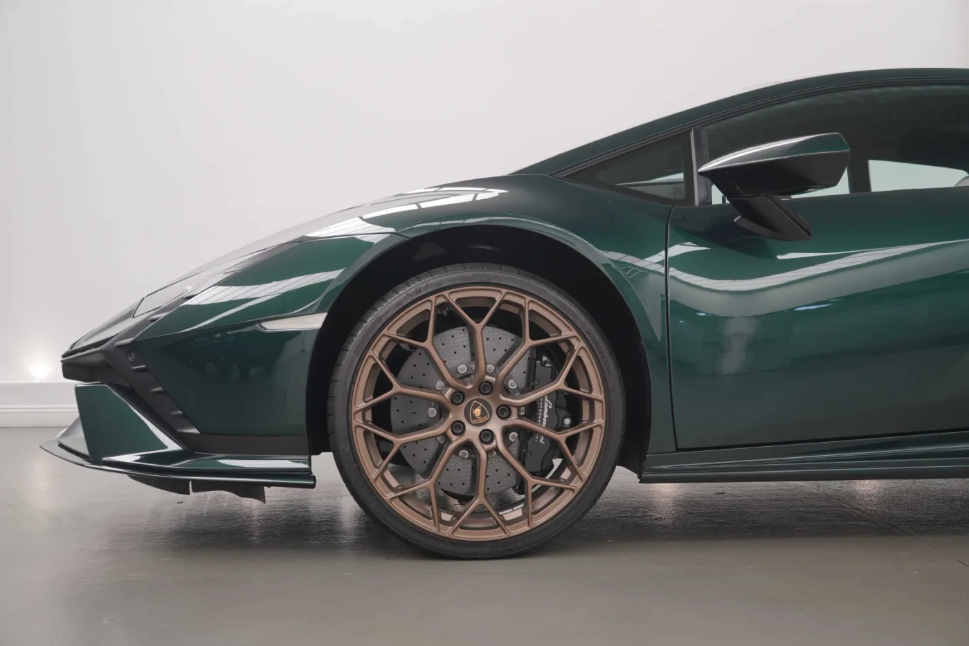 2023 Lamborghini Huracán Tecnica angeboten von einem Fachhändler in Dubai, Vereinigte Arabische Emirate, Foto 7 von 10