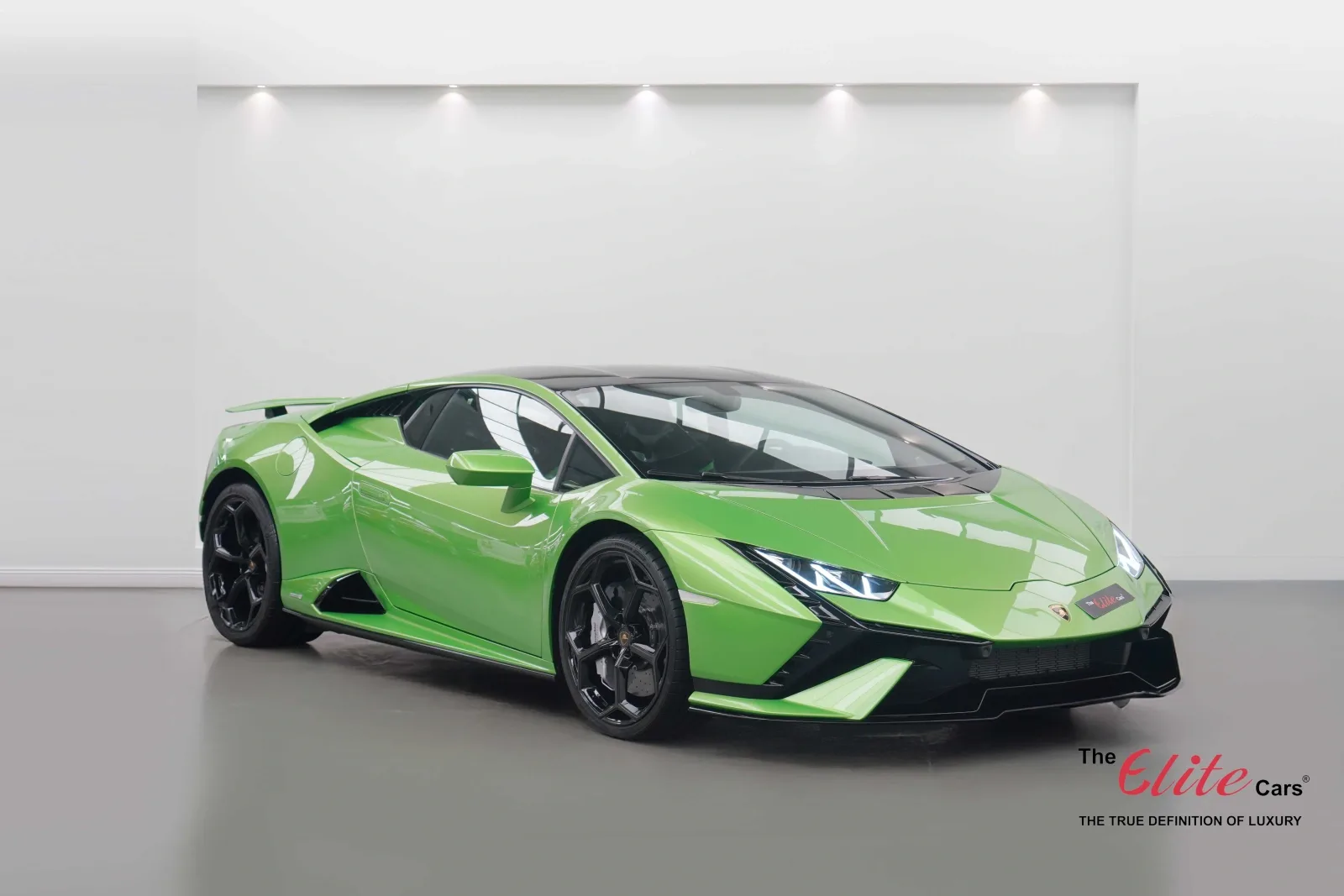 2023 Lamborghini Huracán Tecnica angeboten von einem Fachhändler in Dubai, Vereinigte Arabische Emirate, Hauptfoto