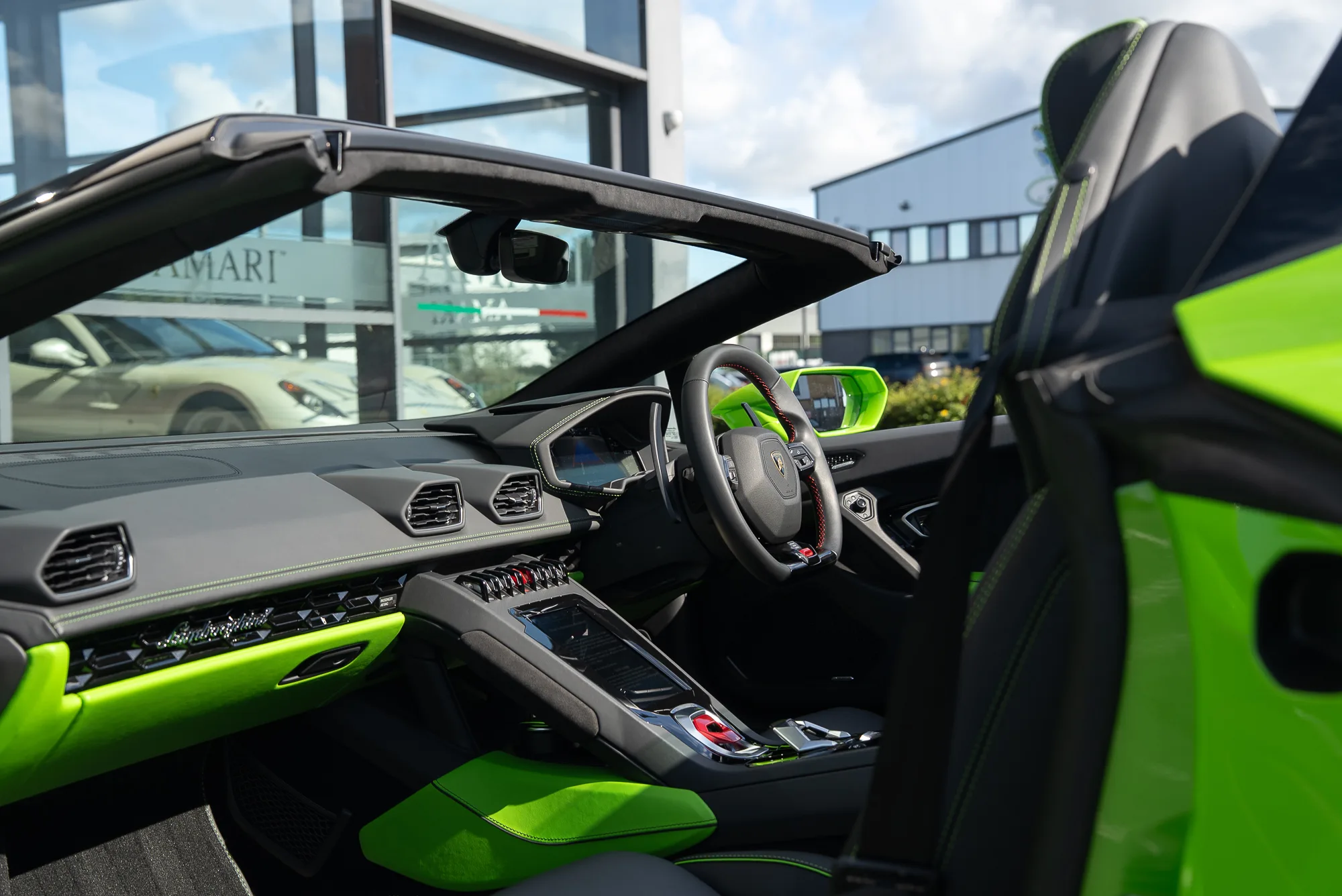 2023 Lamborghini Huracán EVO Spyder, 19/30