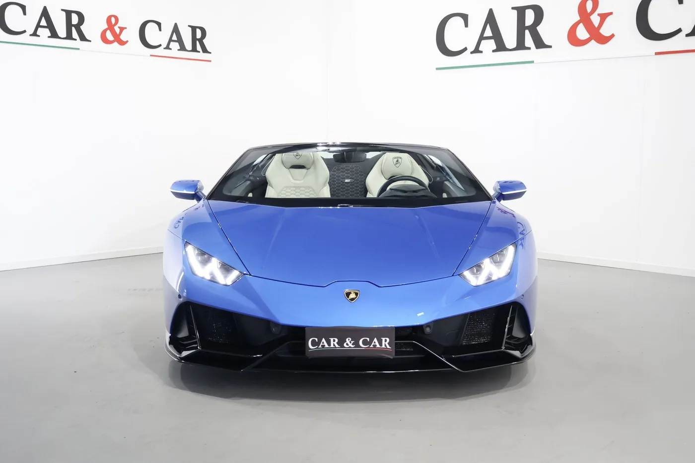 2023 Lamborghini Huracán EVO Spyder angeboten von einem Supersportwagenhändler in Zibido San Giacomo, Italien, Foto 3 von 23