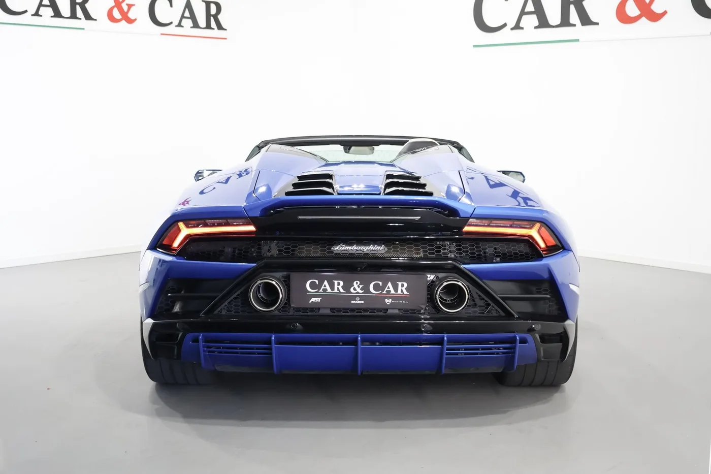 2023 Lamborghini Huracán EVO Spyder angeboten von einem Supersportwagenhändler in Zibido San Giacomo, Italien, Foto 4 von 23