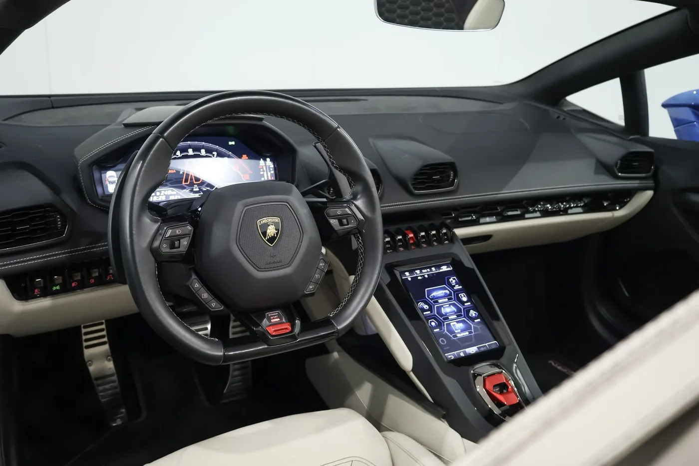 2023 Lamborghini Huracán EVO Spyder angeboten von einem Supersportwagenhändler in Zibido San Giacomo, Italien, Foto 10 von 23