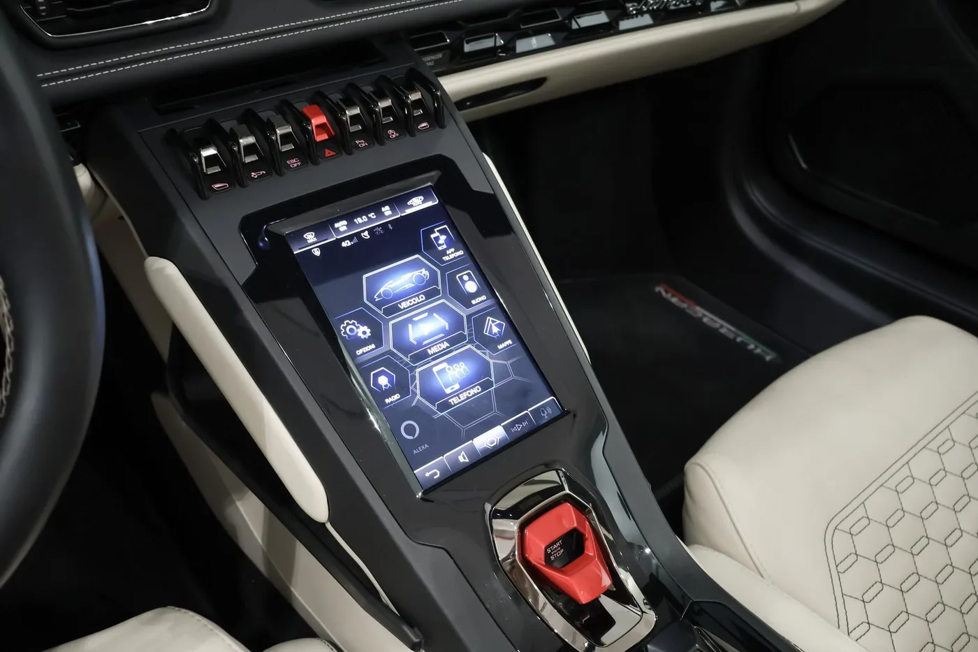 2023 Lamborghini Huracán EVO Spyder angeboten von einem Supersportwagenhändler in Zibido San Giacomo, Italien, Foto 16 von 23