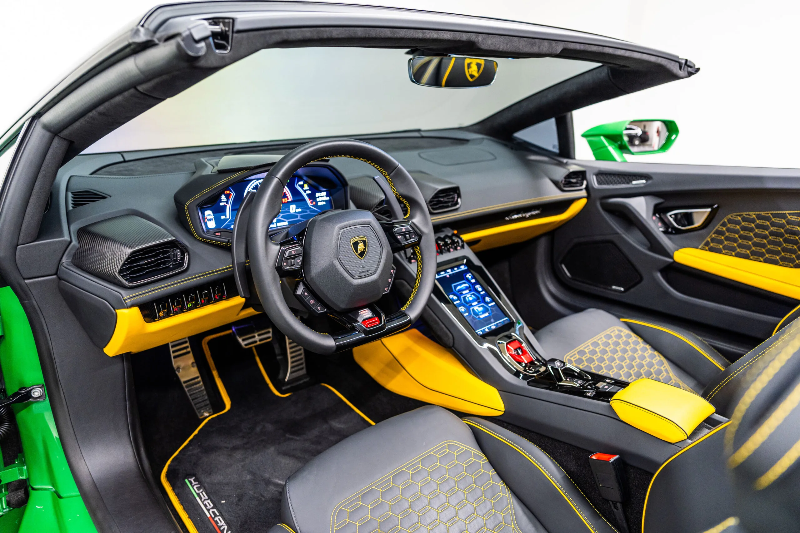 2023 Lamborghini Huracán EVO Spyder, 17/20