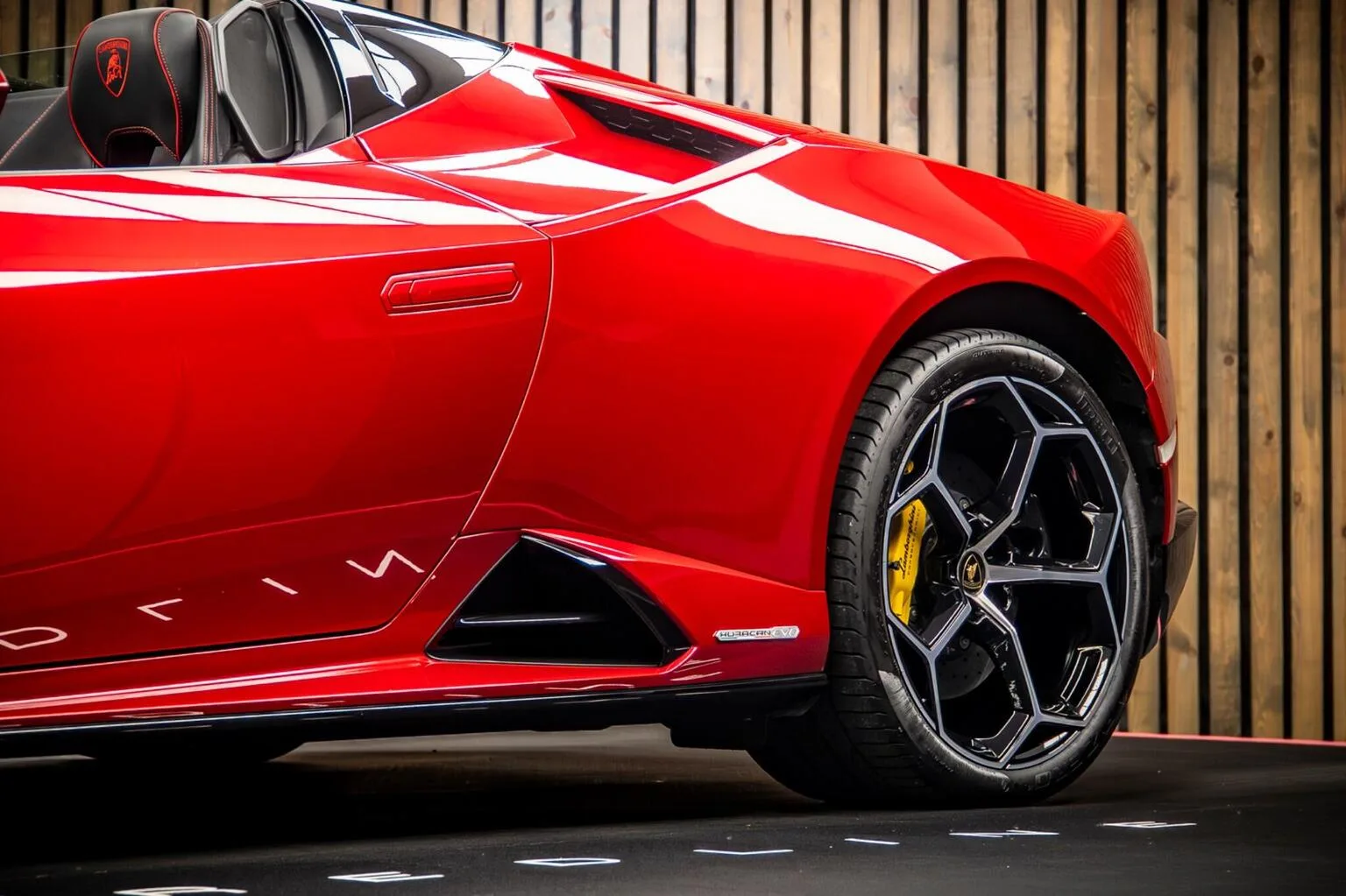 2023 Lamborghini Huracán EVO Spyder, 15/30