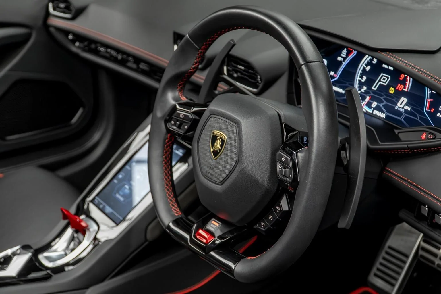 2023 Lamborghini Huracán EVO Spyder, 27/30