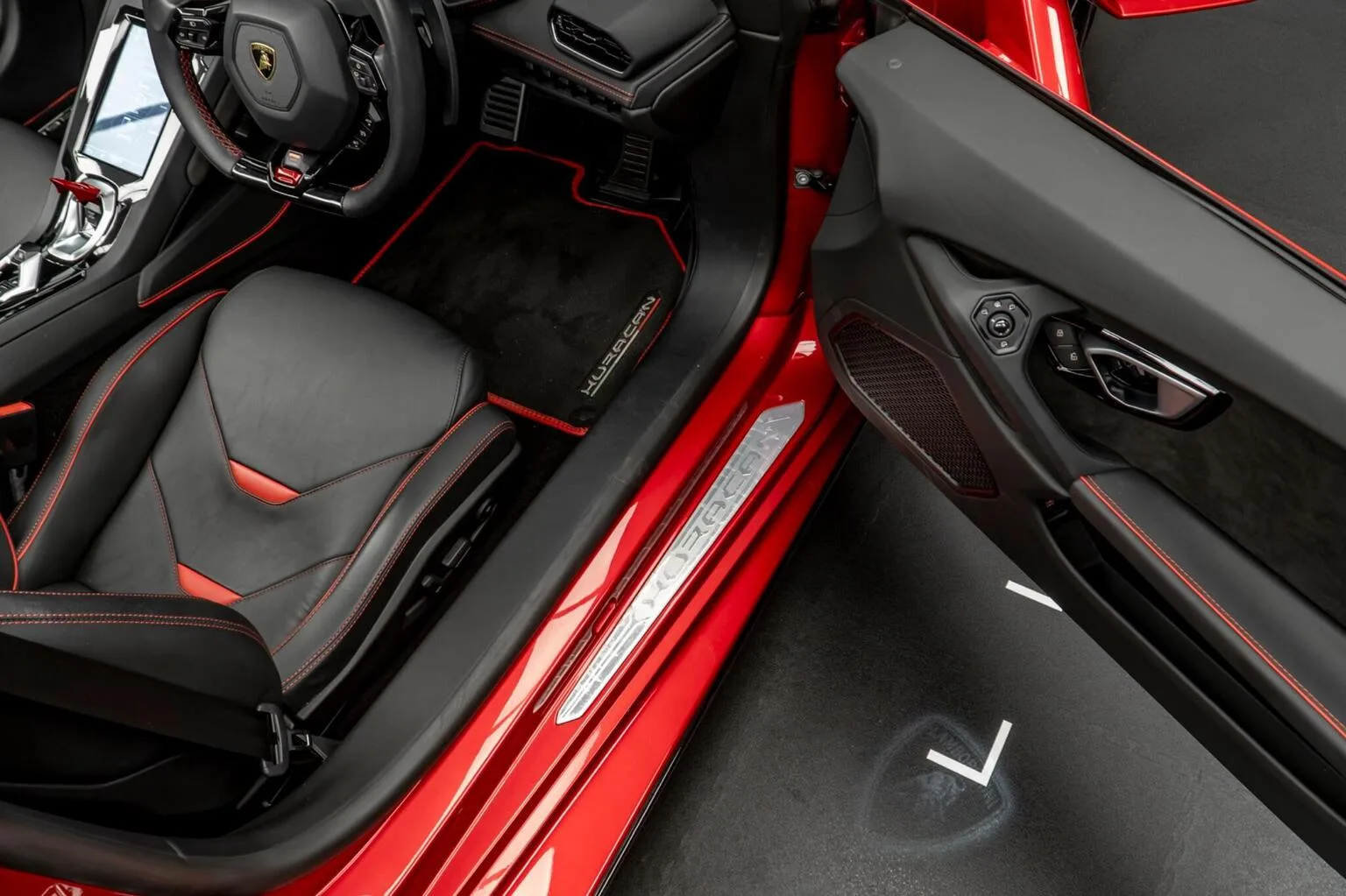 2023 Lamborghini Huracán EVO Spyder, 28/30
