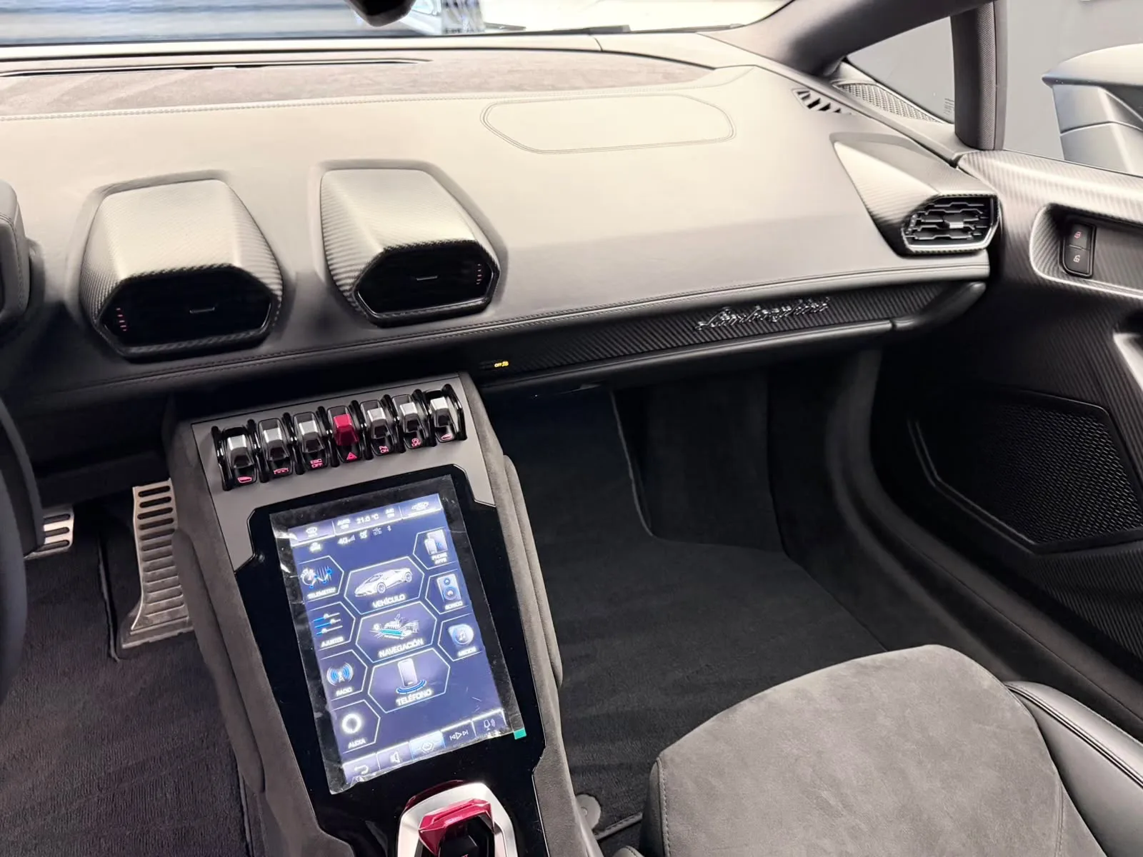 2023 Lamborghini Huracán Sterrato, 12/20