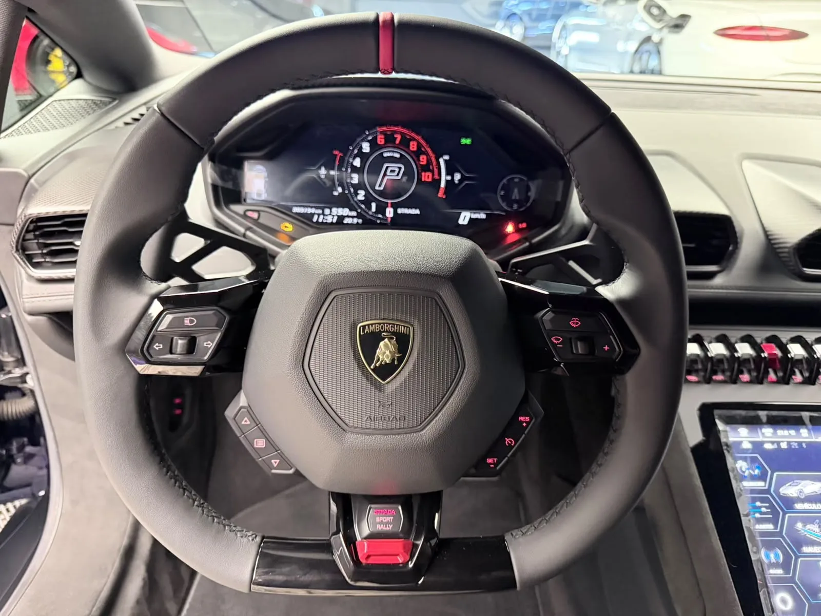 2023 Lamborghini Huracán Sterrato, 18/20