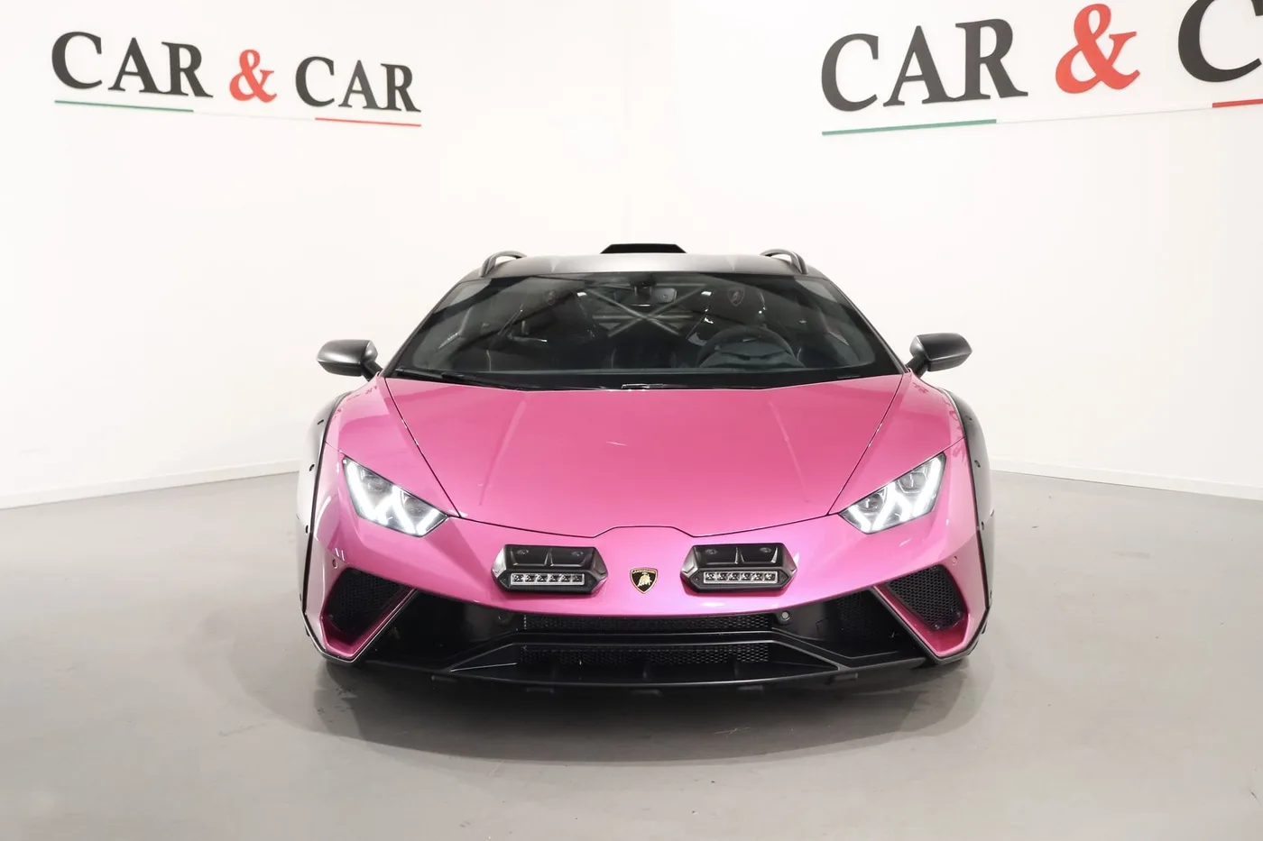 2023 Lamborghini Huracán Sterrato angeboten von einem Supersportwagenhändler in Zibido San Giacomo, Italien, Foto 3 von 25