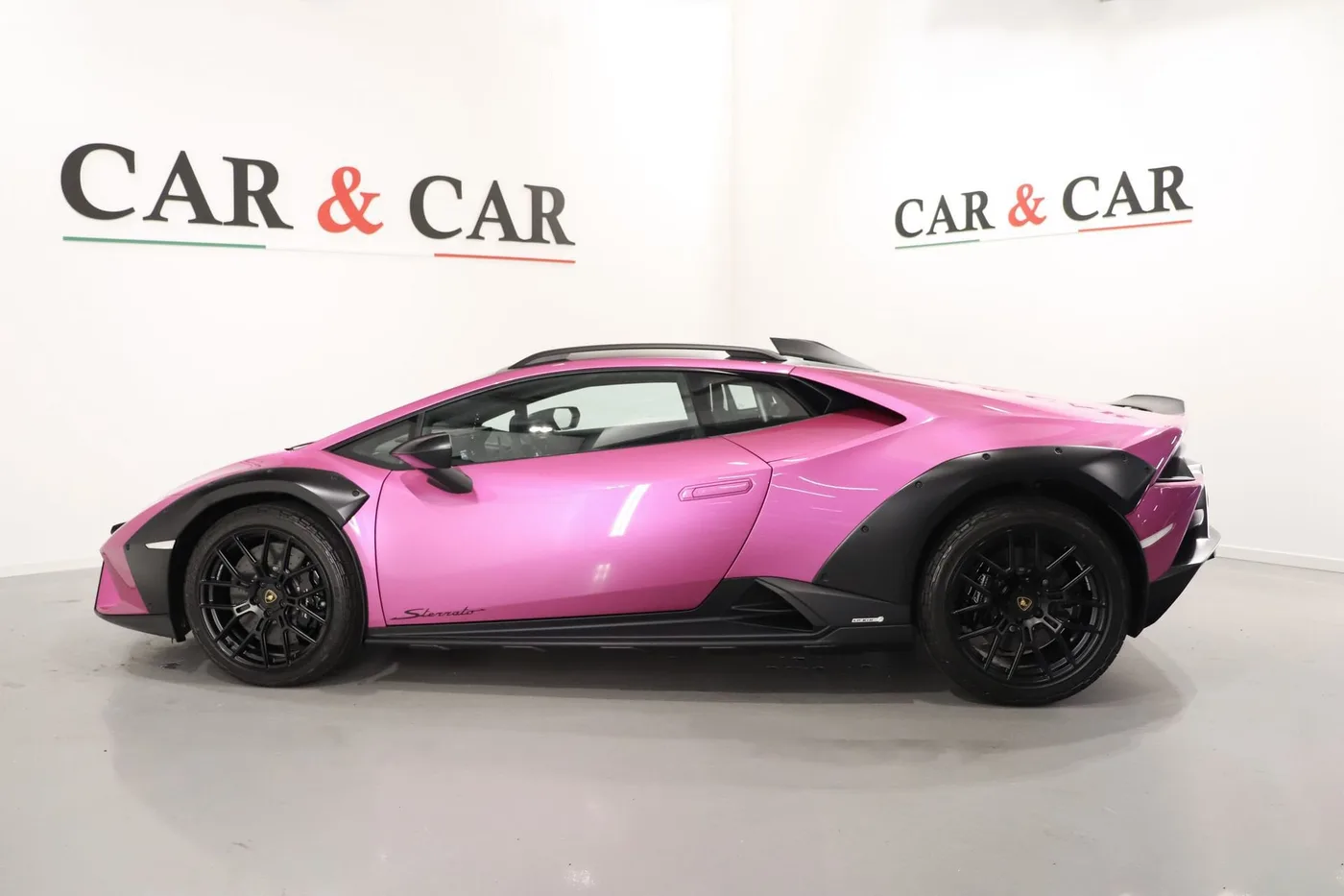 2023 Lamborghini Huracán Sterrato angeboten von einem Supersportwagenhändler in Zibido San Giacomo, Italien, Foto 6 von 25