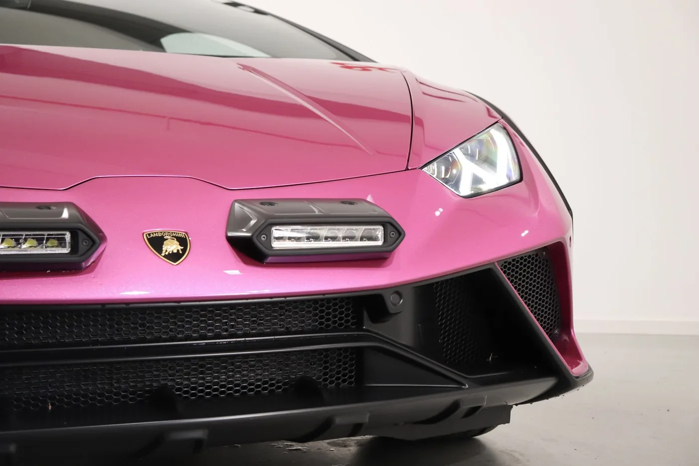 2023 Lamborghini Huracán Sterrato angeboten von einem Supersportwagenhändler in Zibido San Giacomo, Italien, Foto 20 von 25