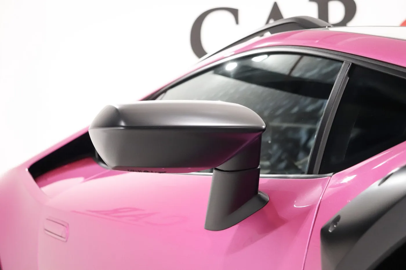 2023 Lamborghini Huracán Sterrato angeboten von einem Supersportwagenhändler in Zibido San Giacomo, Italien, Foto 23 von 25