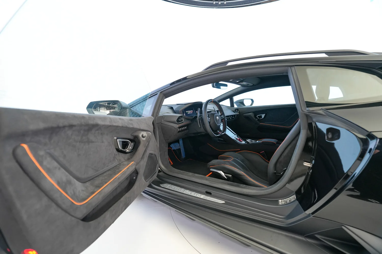 2023 Lamborghini Huracán Sterrato, 4/14
