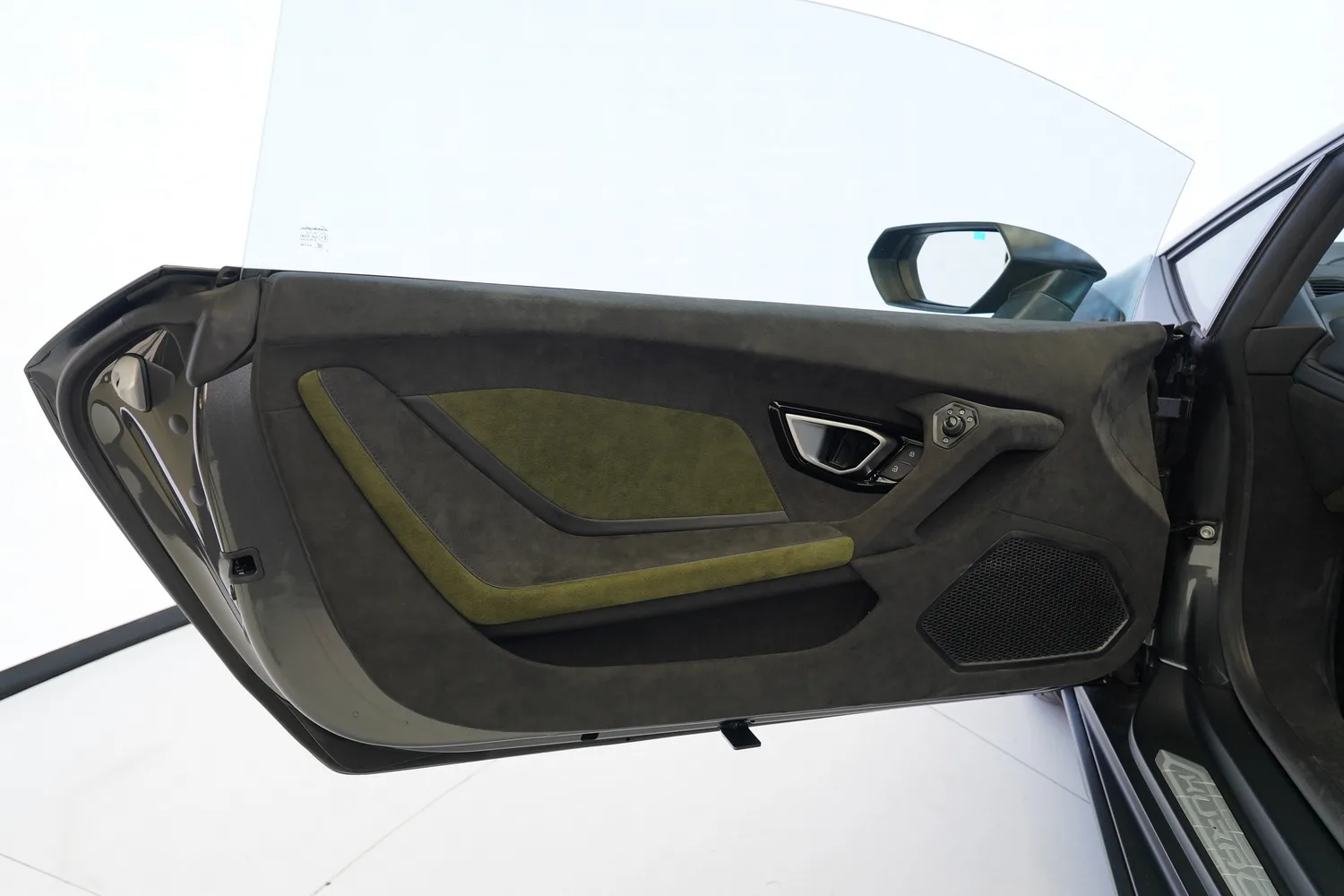 2023 Lamborghini Huracán Sterrato, 7/17