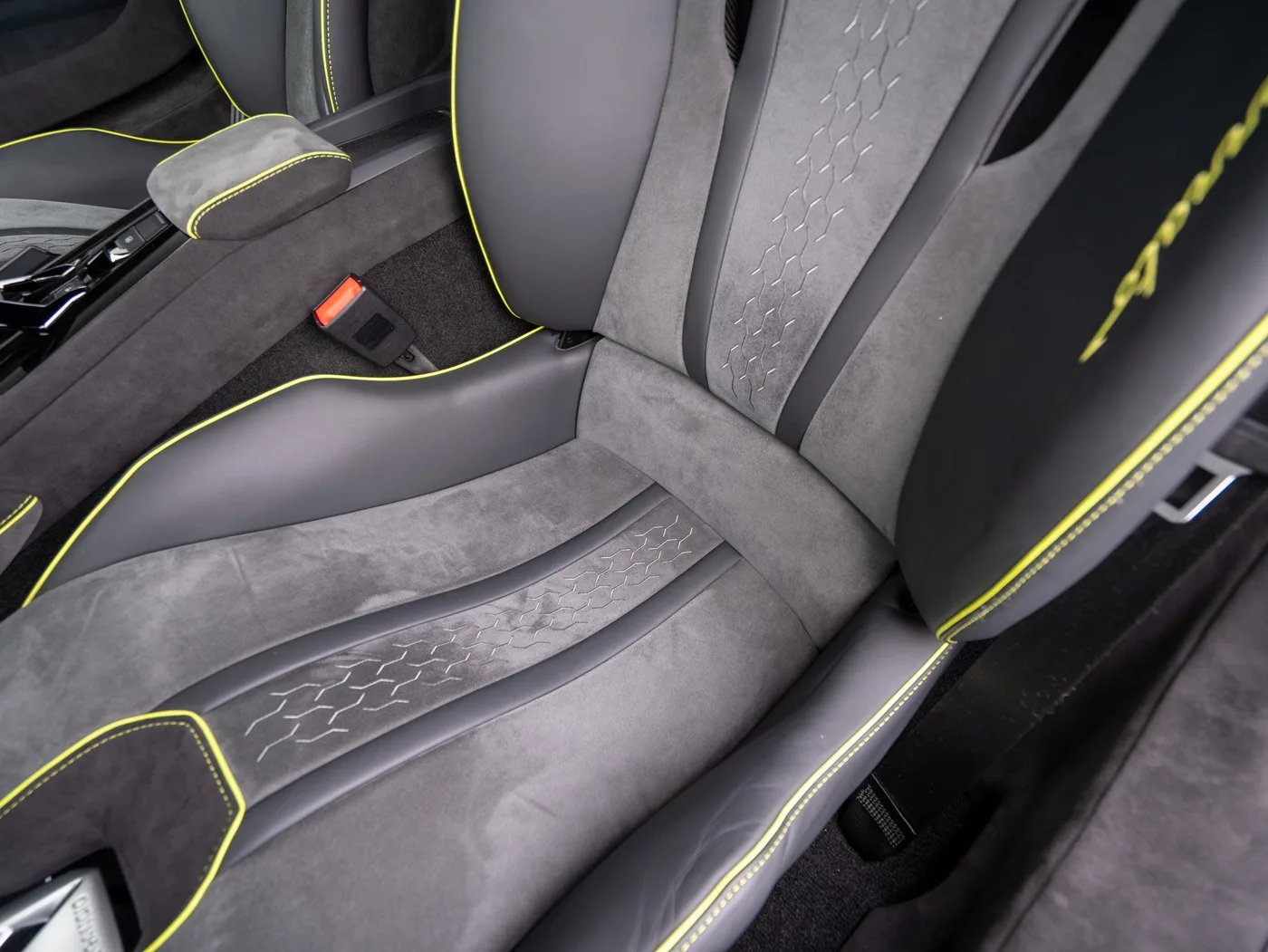 2023 Lamborghini Huracán Sterrato proposée par un concessionnaire spécialisé à Singen, Allemagne, photo 13 sur 15
