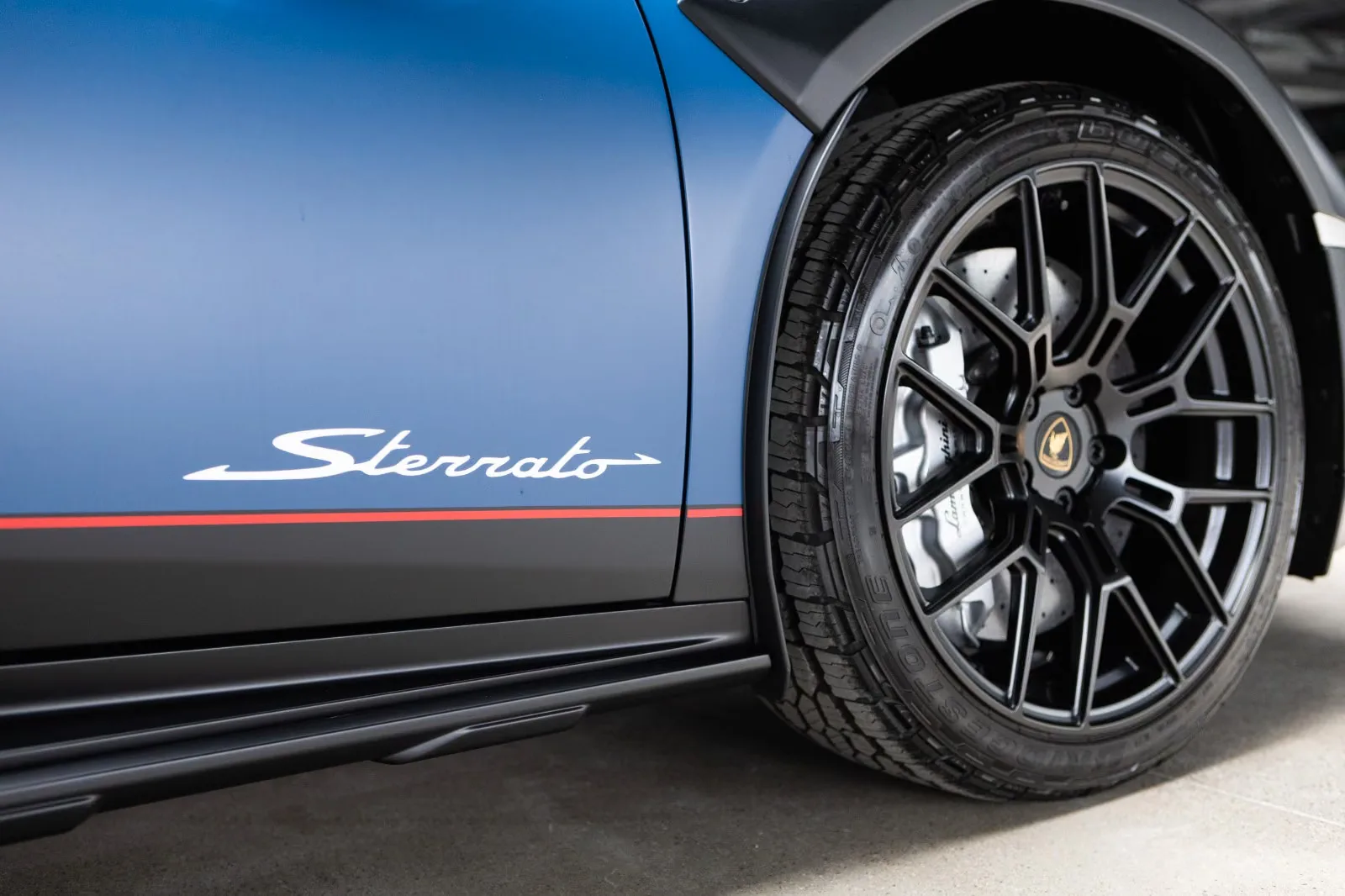 2023 Lamborghini Huracán Sterrato, 6/15