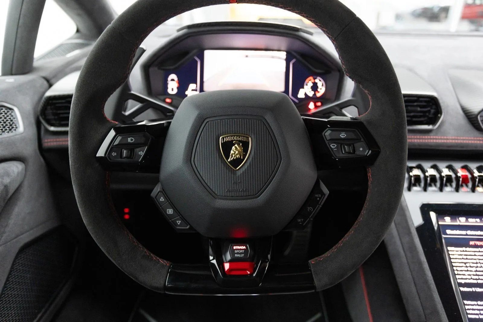 2023 Lamborghini Huracán Sterrato, 11/15