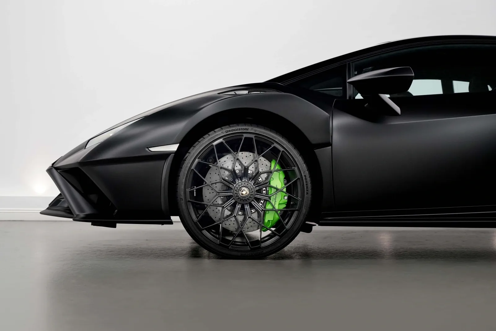 2023 Lamborghini Huracán STO, 6/16