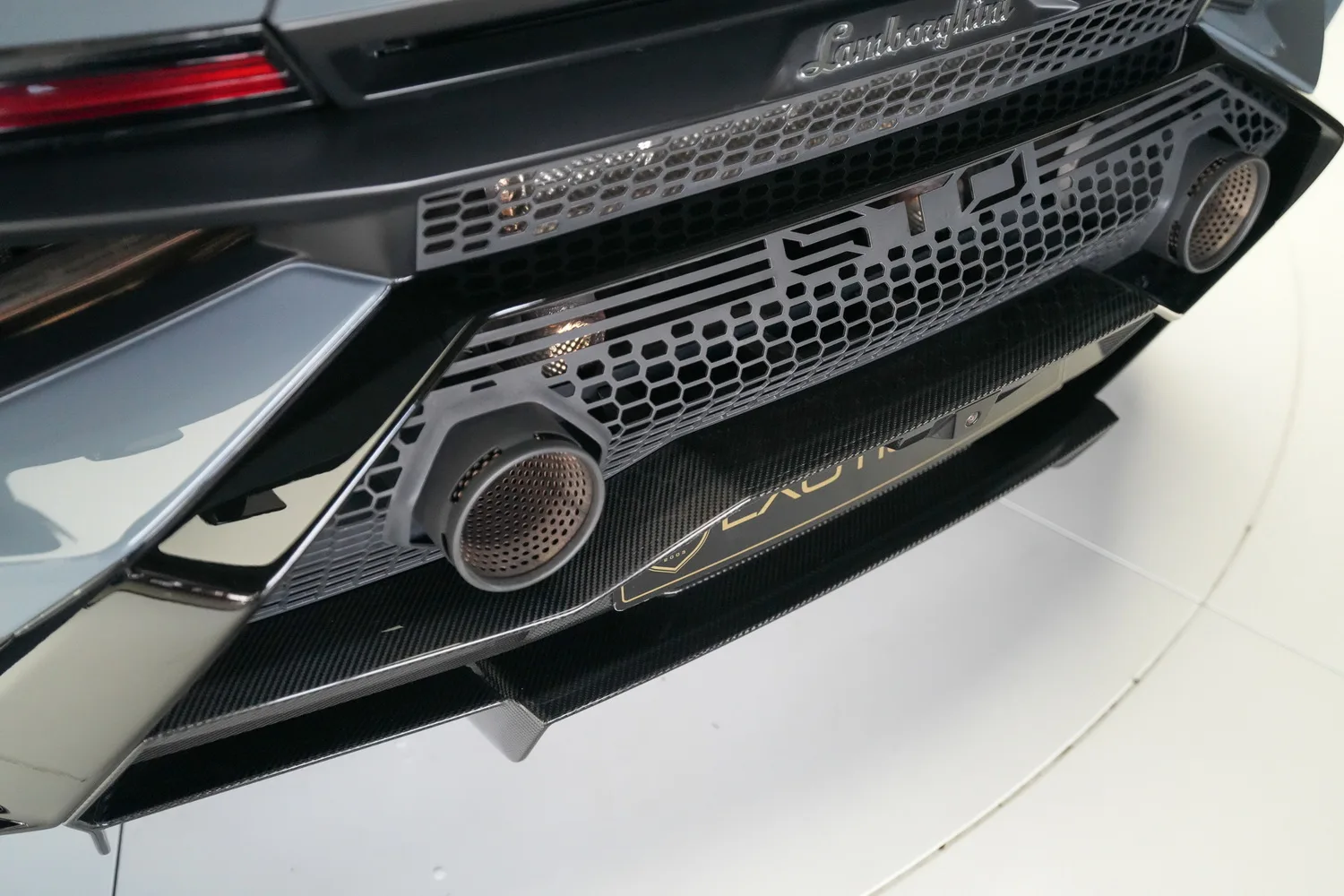 2023 Lamborghini Huracán STO, 10/18