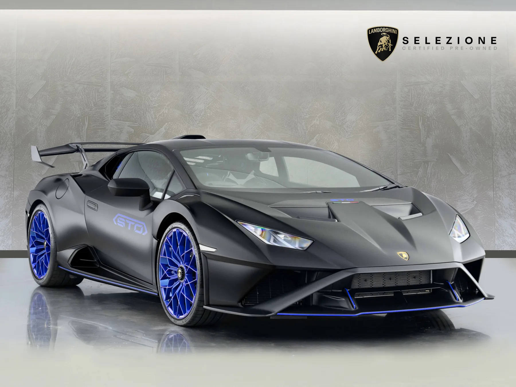 2023 Lamborghini Huracán STO angeboten von einer Vertragshändlergruppe in Hatfield, Vereinigtes Königreich, Hauptfoto