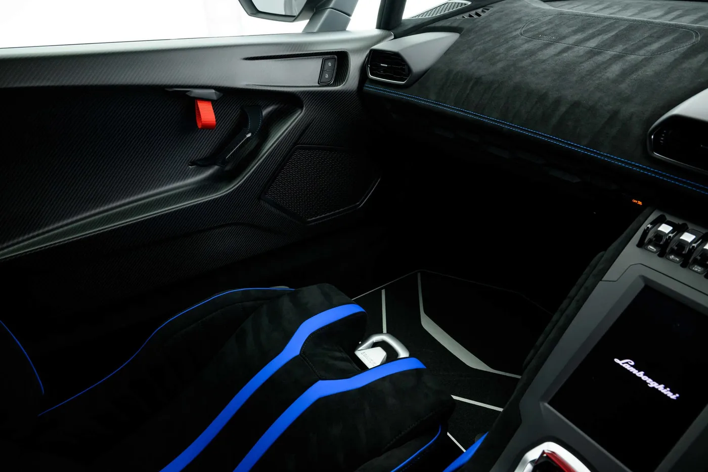 2023 Lamborghini Huracán STO angeboten von einer Vertragshändlergruppe in Hatfield, Vereinigtes Königreich, Foto 13 von 20