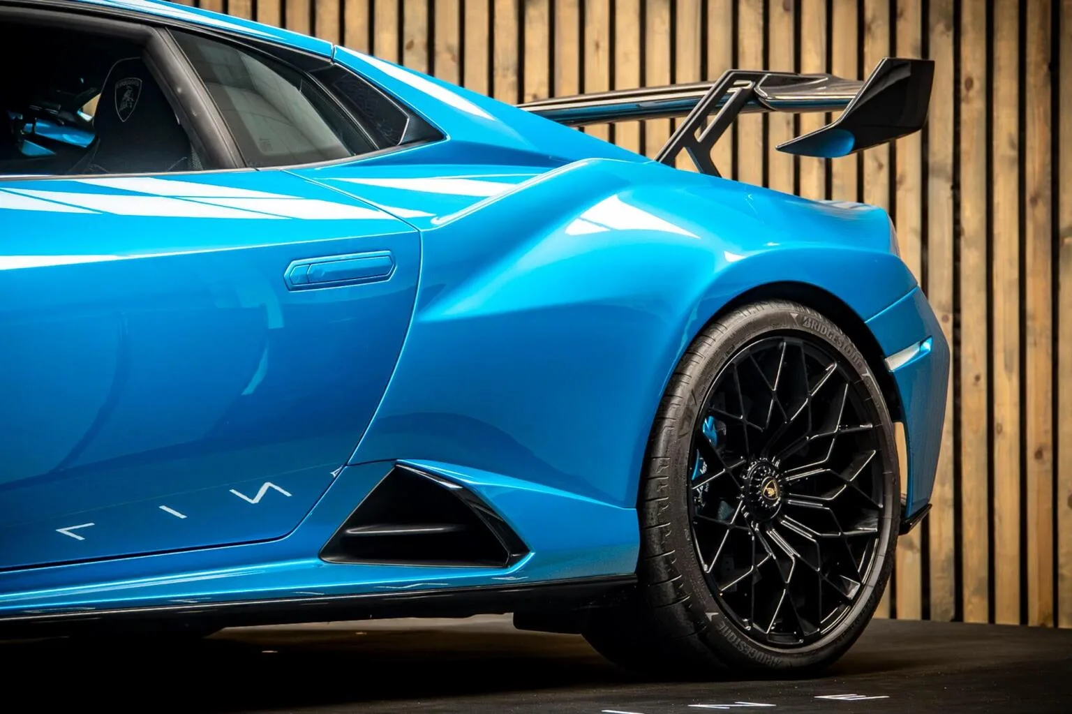 2023 Lamborghini Huracán STO, 16/30