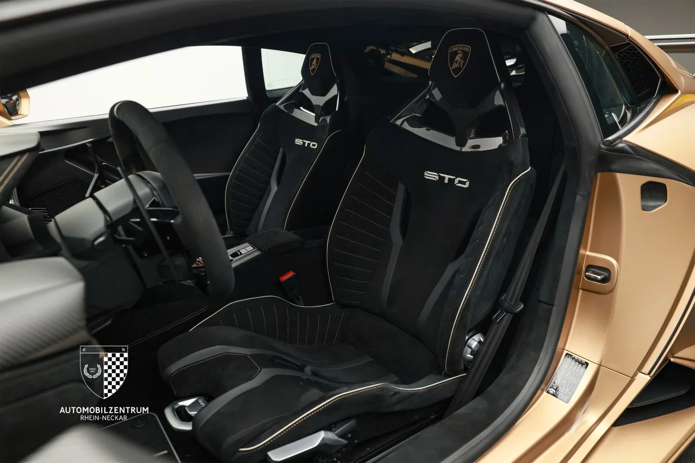 2023 Lamborghini Huracán STO angeboten von einem Supersportwagenhändler in Viernheim, Deutschland, Foto 22 von 25