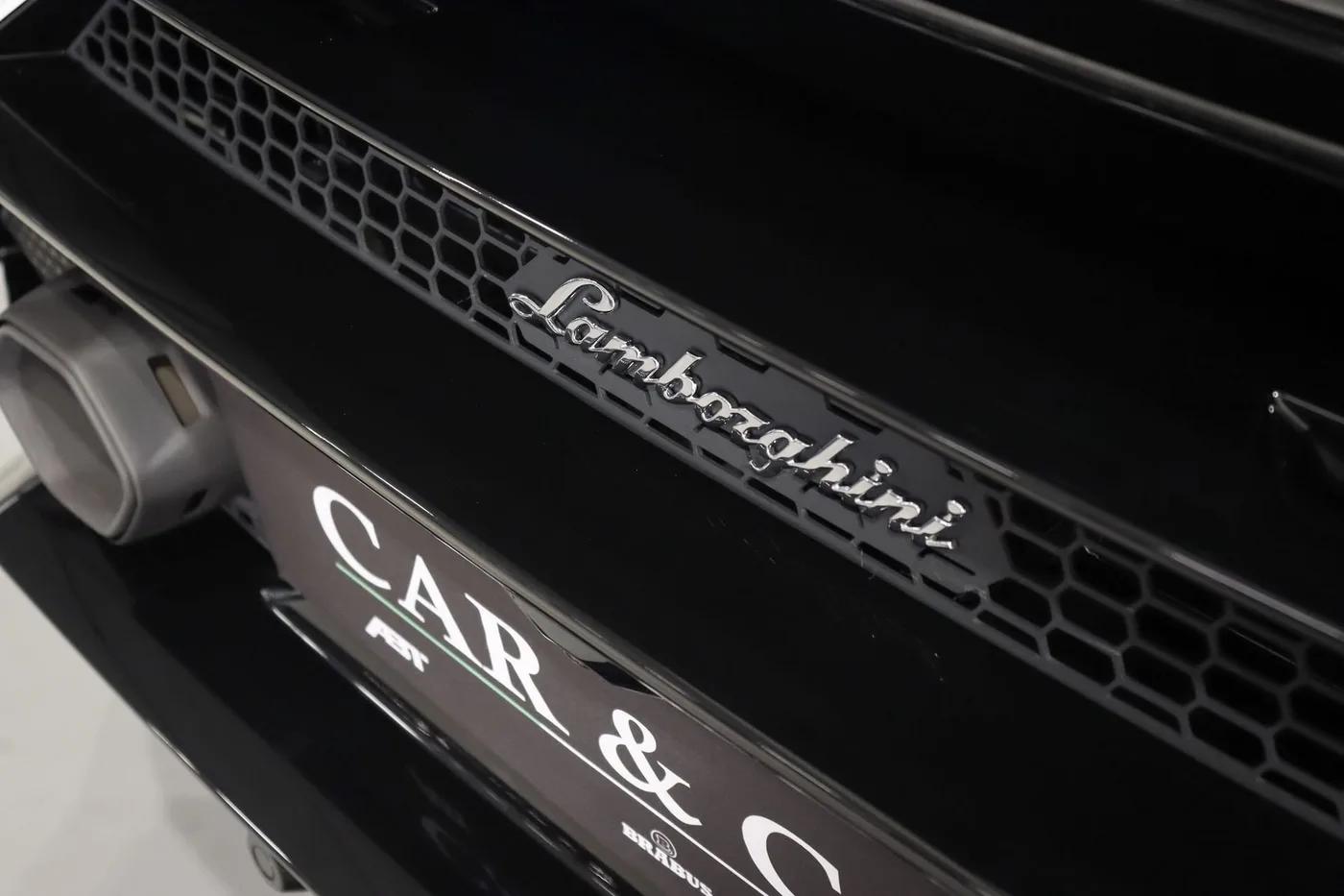 2023 Lamborghini Huracán Tecnica angeboten von einem Supersportwagenhändler in Zibido San Giacomo, Italien, Foto 19 von 25