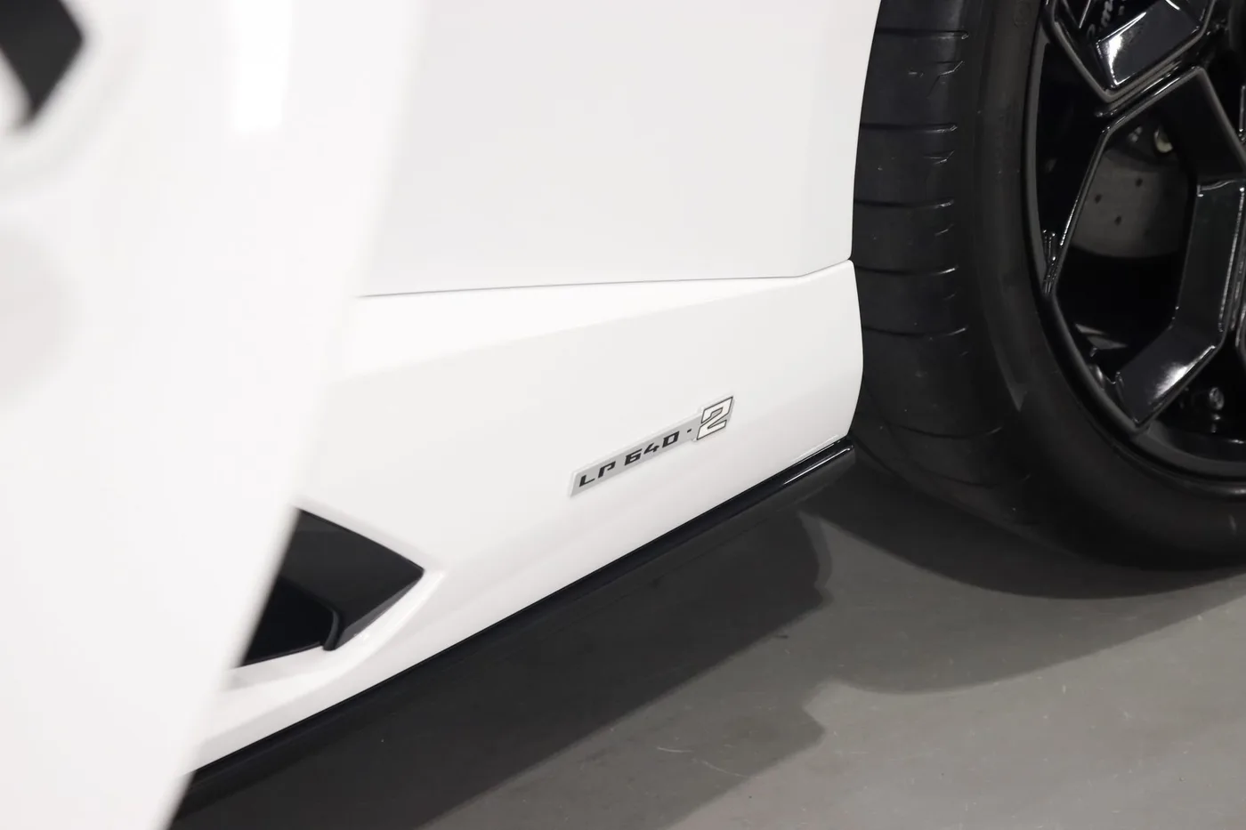 2023 Lamborghini Huracán Tecnica angeboten von einem Supersportwagenhändler in Zibido San Giacomo, Italien, Foto 20 von 25