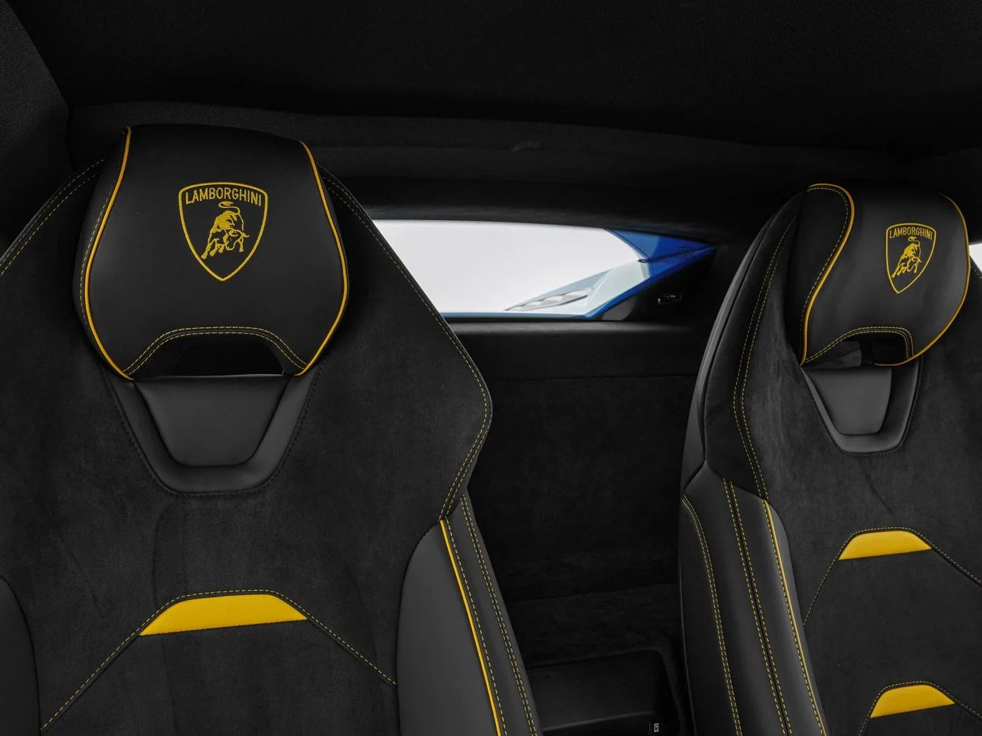 2023 Lamborghini Huracán Tecnica angeboten von einem Fachhändler in Böblingen, Deutschland, Foto 13 von 15