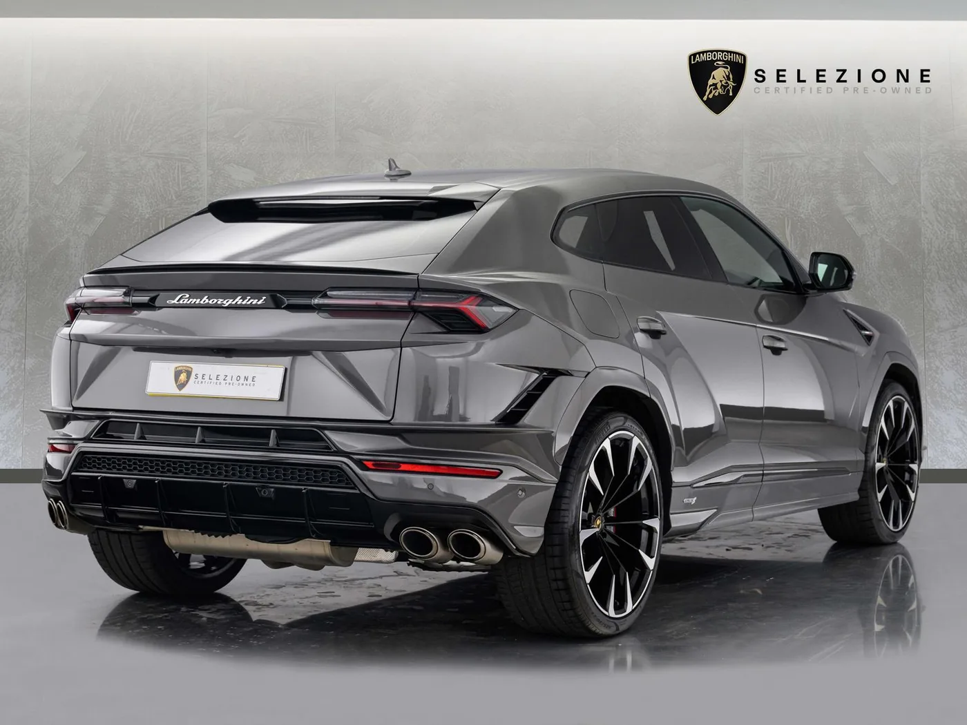 2023 Lamborghini Urus proposée par un groupe de concessions agréées à Hatfield, Royaume-Uni, photo 3 sur 20