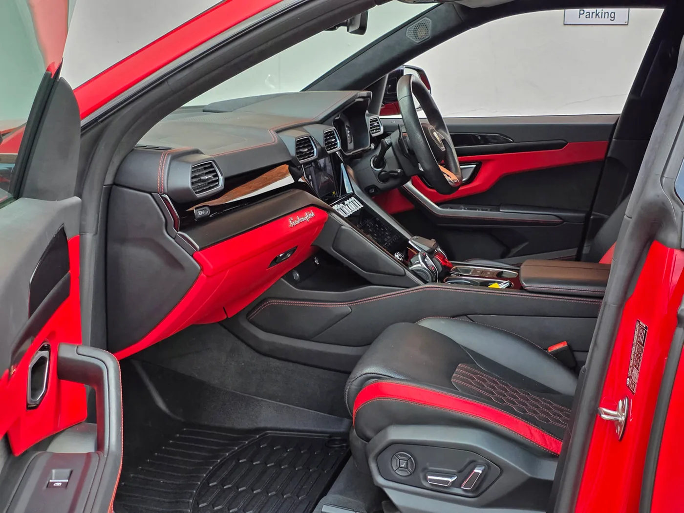 2023 Lamborghini Urus angeboten von einer Vertragshändlergruppe in Pangbourne, Vereinigtes Königreich, Foto 6 von 20