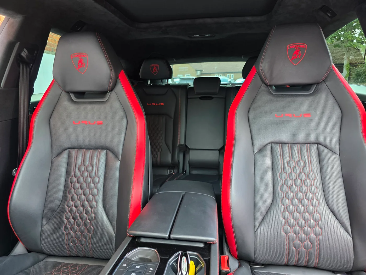 2023 Lamborghini Urus angeboten von einer Vertragshändlergruppe in Pangbourne, Vereinigtes Königreich, Foto 7 von 20