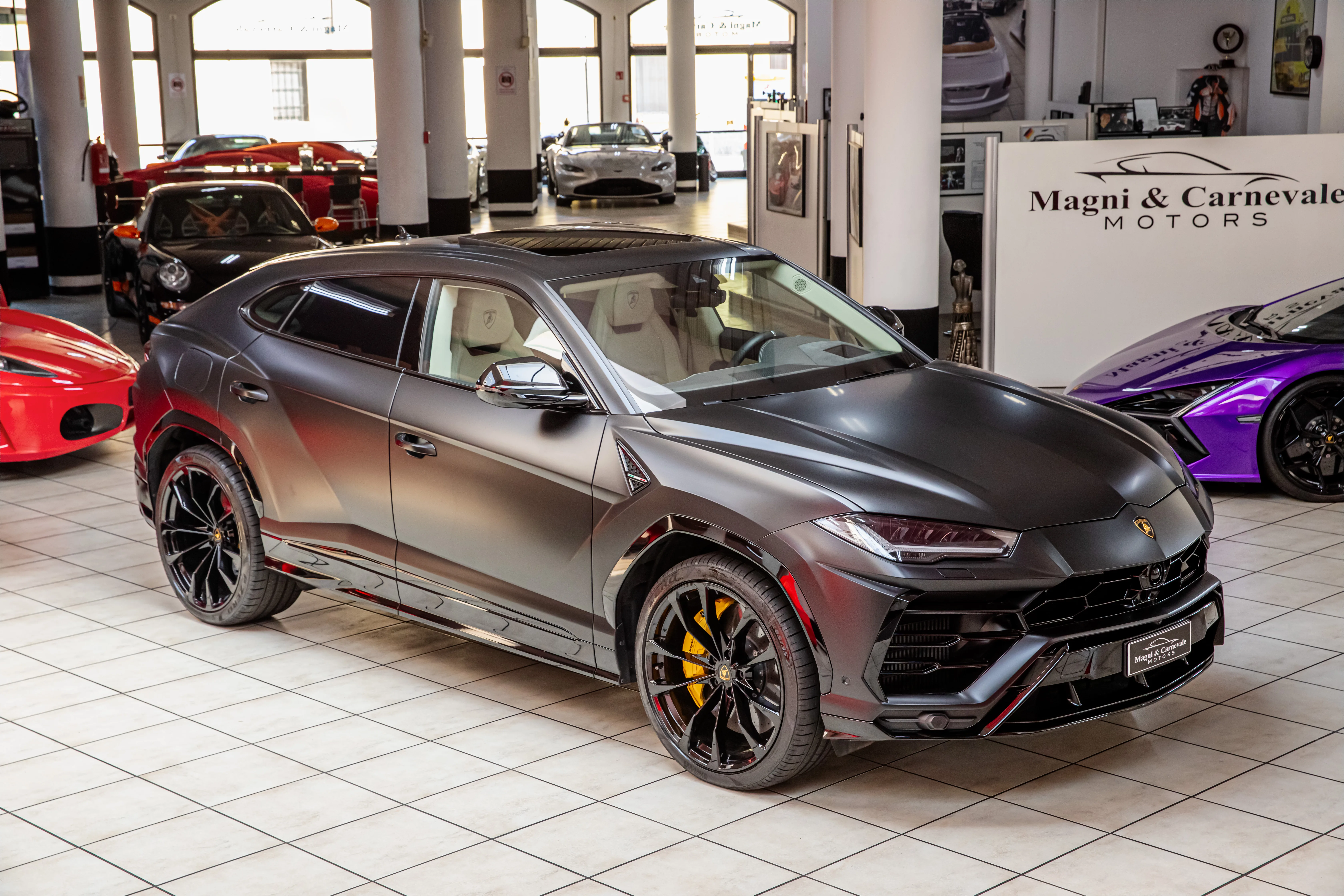 2023 Lamborghini Urus, 3/30