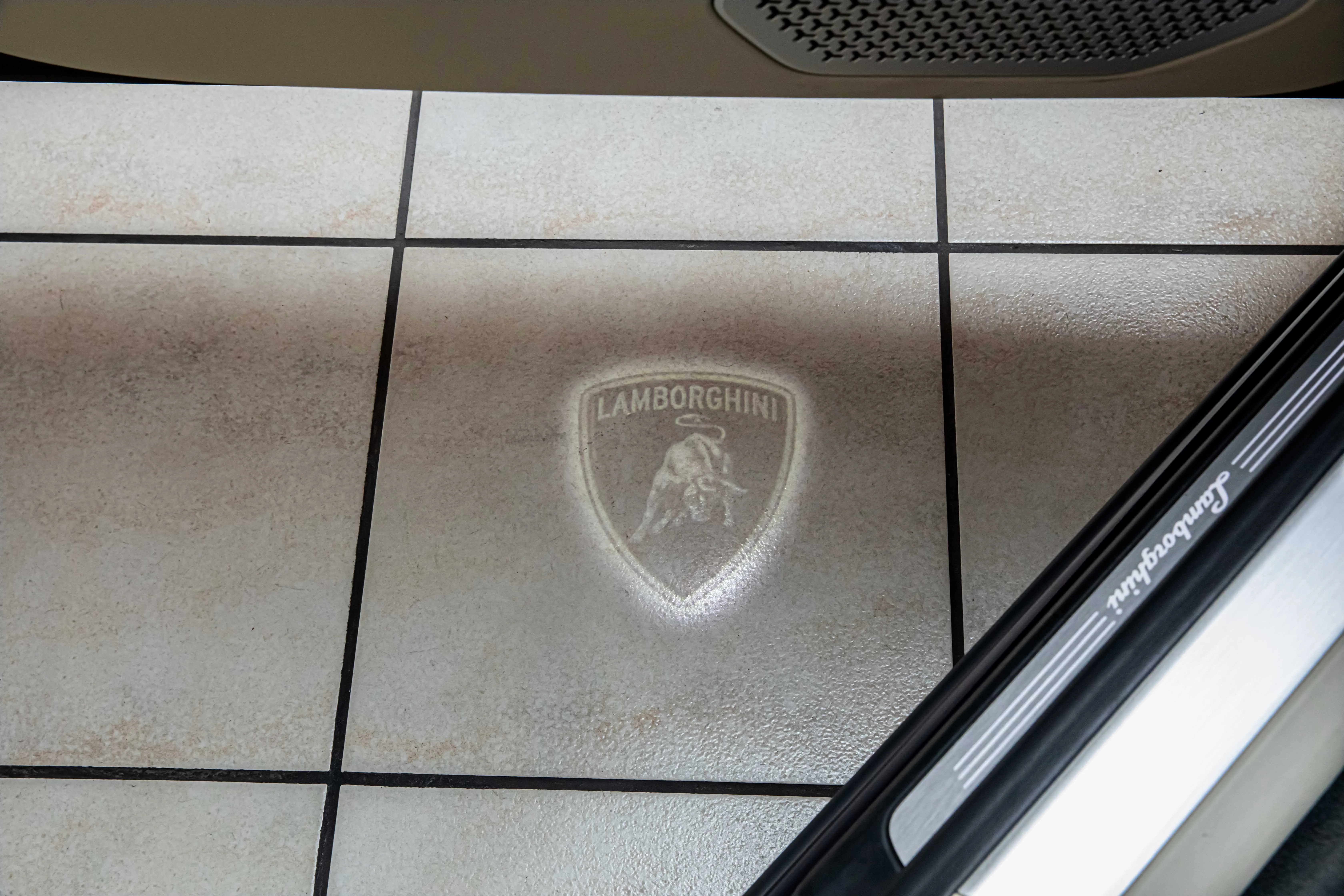 2023 Lamborghini Urus, 15/30