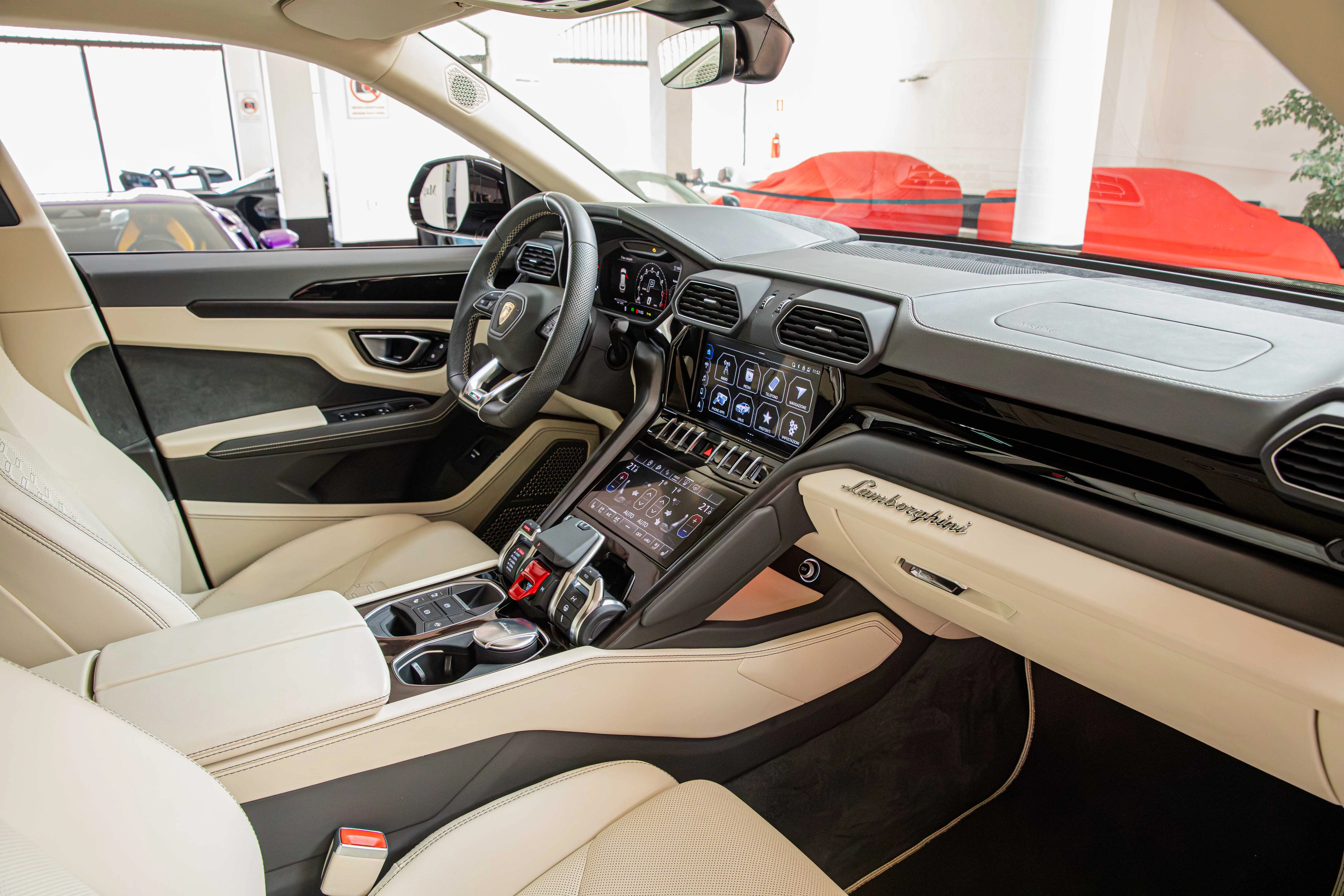 2023 Lamborghini Urus, 18/30
