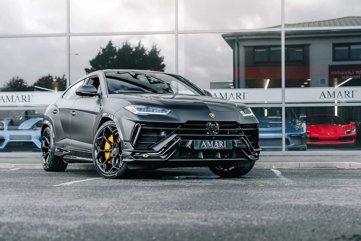 2023 Lamborghini Urus Performante offered by a supercar dealer in Preston, United Kingdom, photo 11 of 25