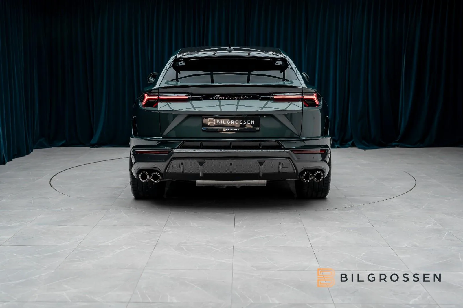 2023 Lamborghini Urus Performante, 3/30