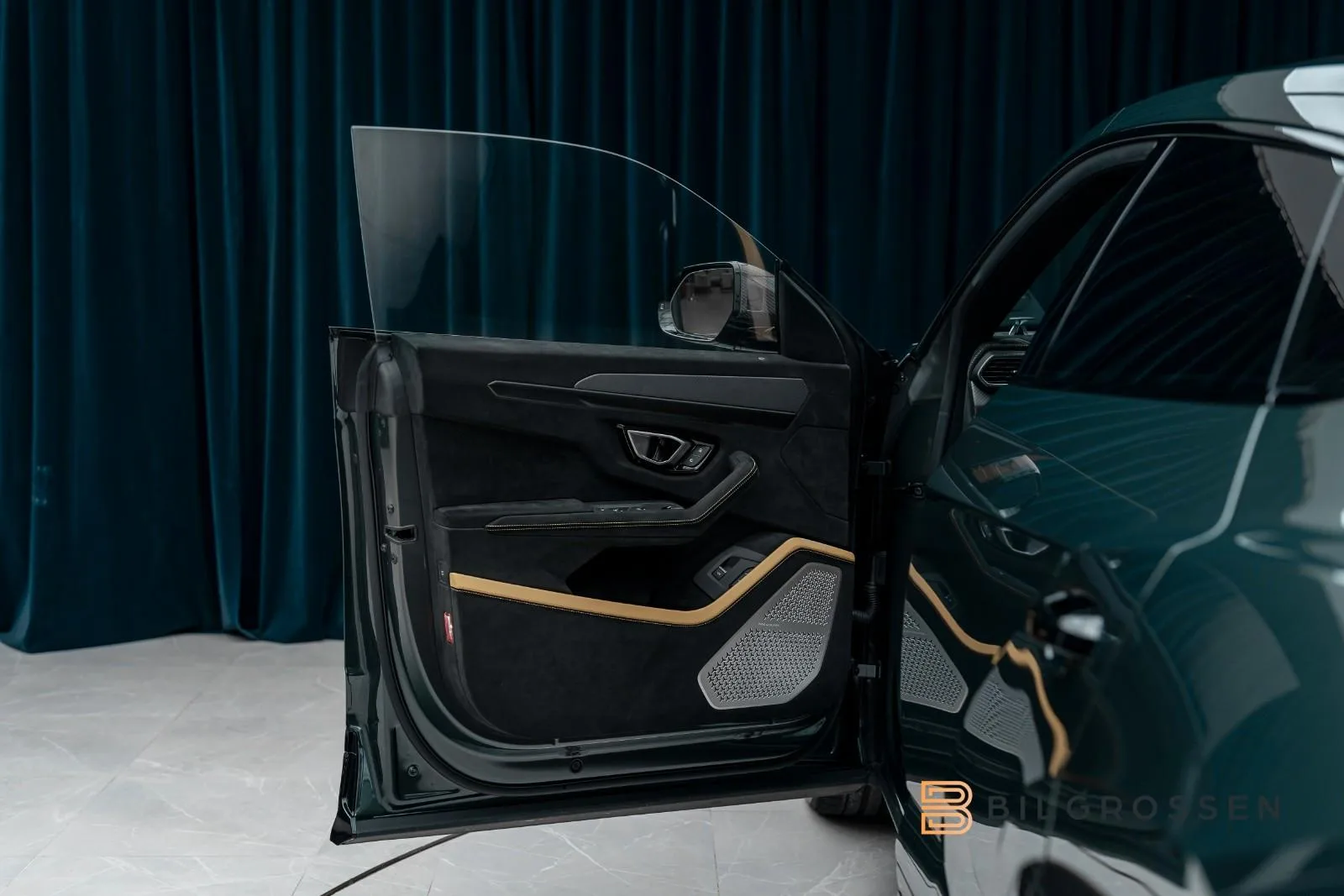 2023 Lamborghini Urus Performante, 16/30